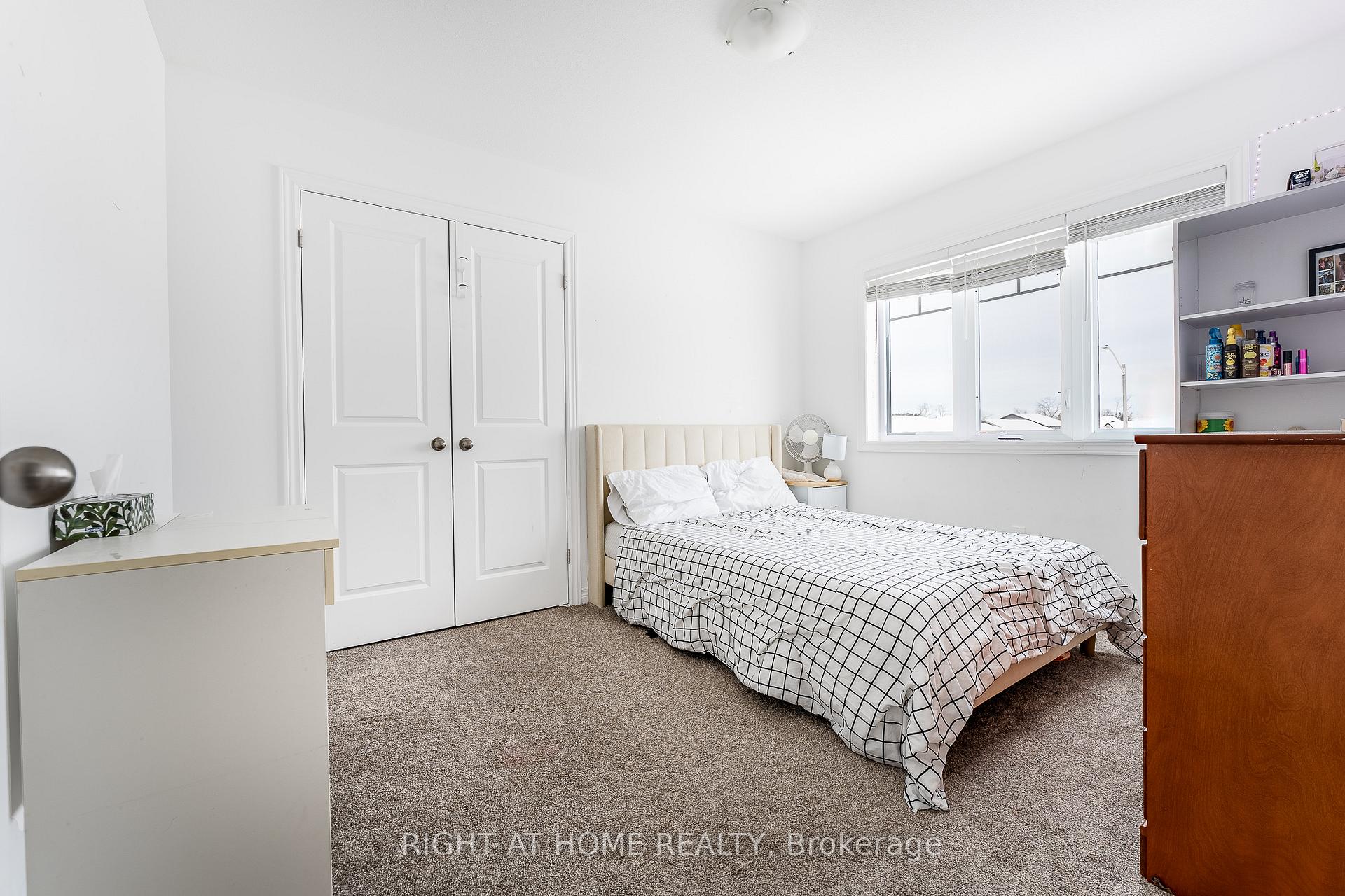 Photo 15 of 211 Jackson Street E, West Grey — HOMEH