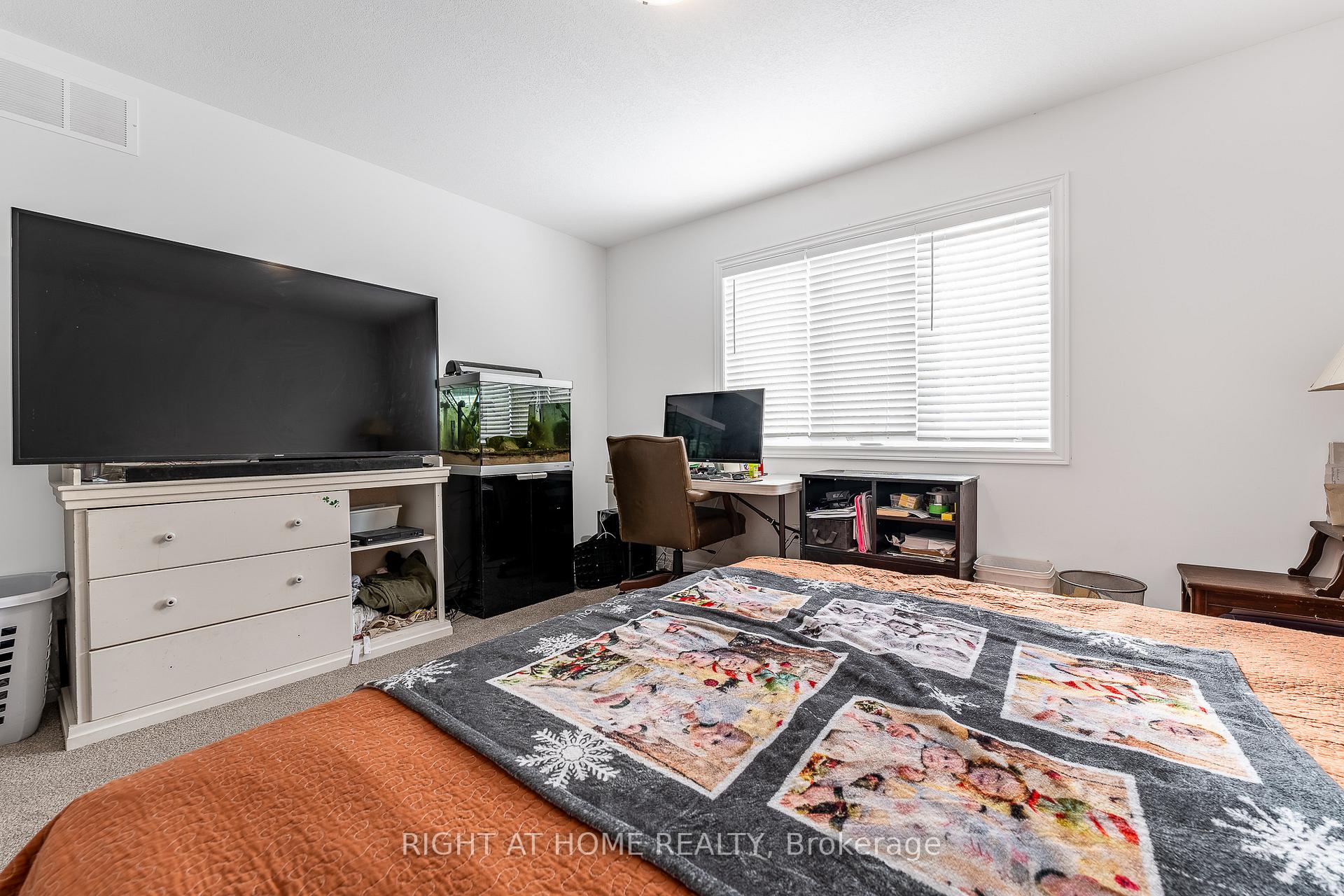 Photo 17 of 211 Jackson Street E, West Grey — HOMEH