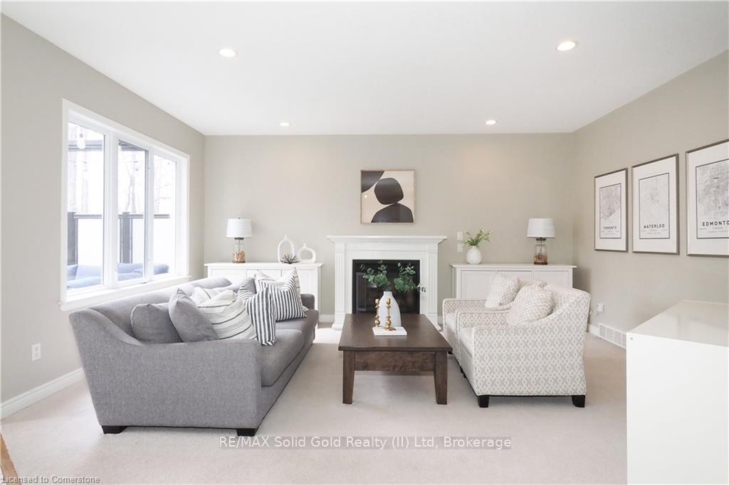Photo 10 of 769 Chesapeake Drive, Waterloo — HOMEH