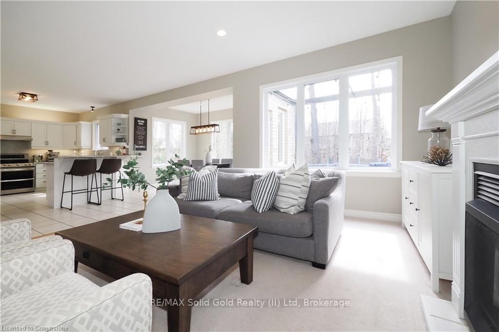 Photo 12 of 769 Chesapeake Drive, Waterloo — HOMEH