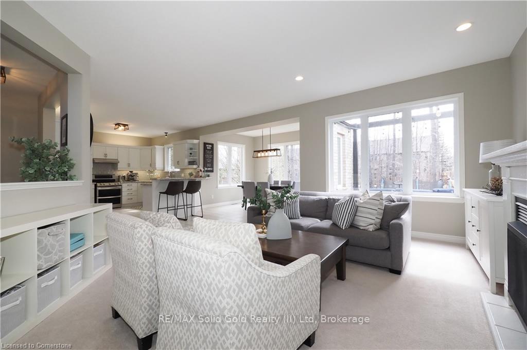 Photo 13 of 769 Chesapeake Drive, Waterloo — HOMEH