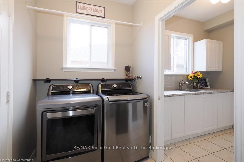 Photo 22 of 769 Chesapeake Drive, Waterloo — HOMEH