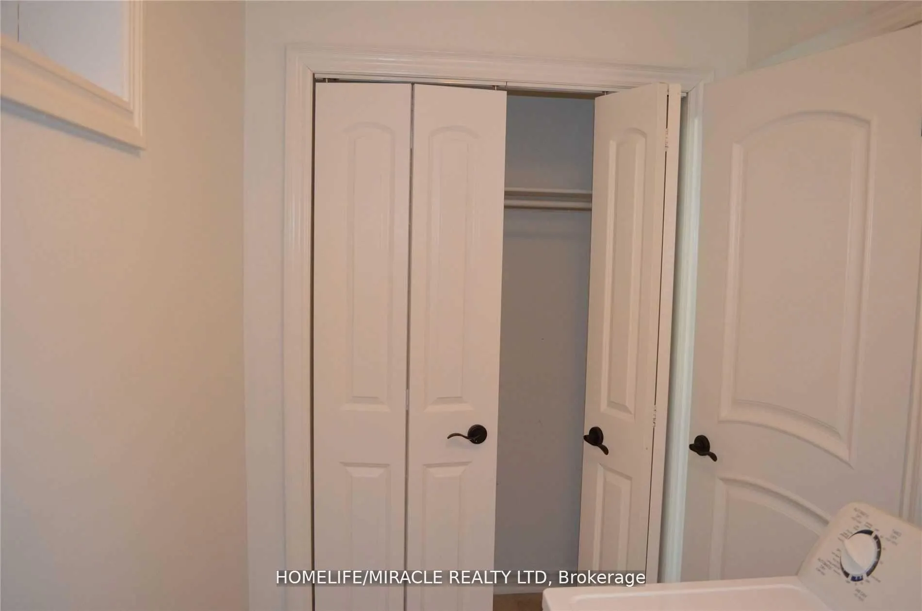 Photo 5 of 153 Willis Road Basement, Vaughan, East Woodbridge — HOMEH