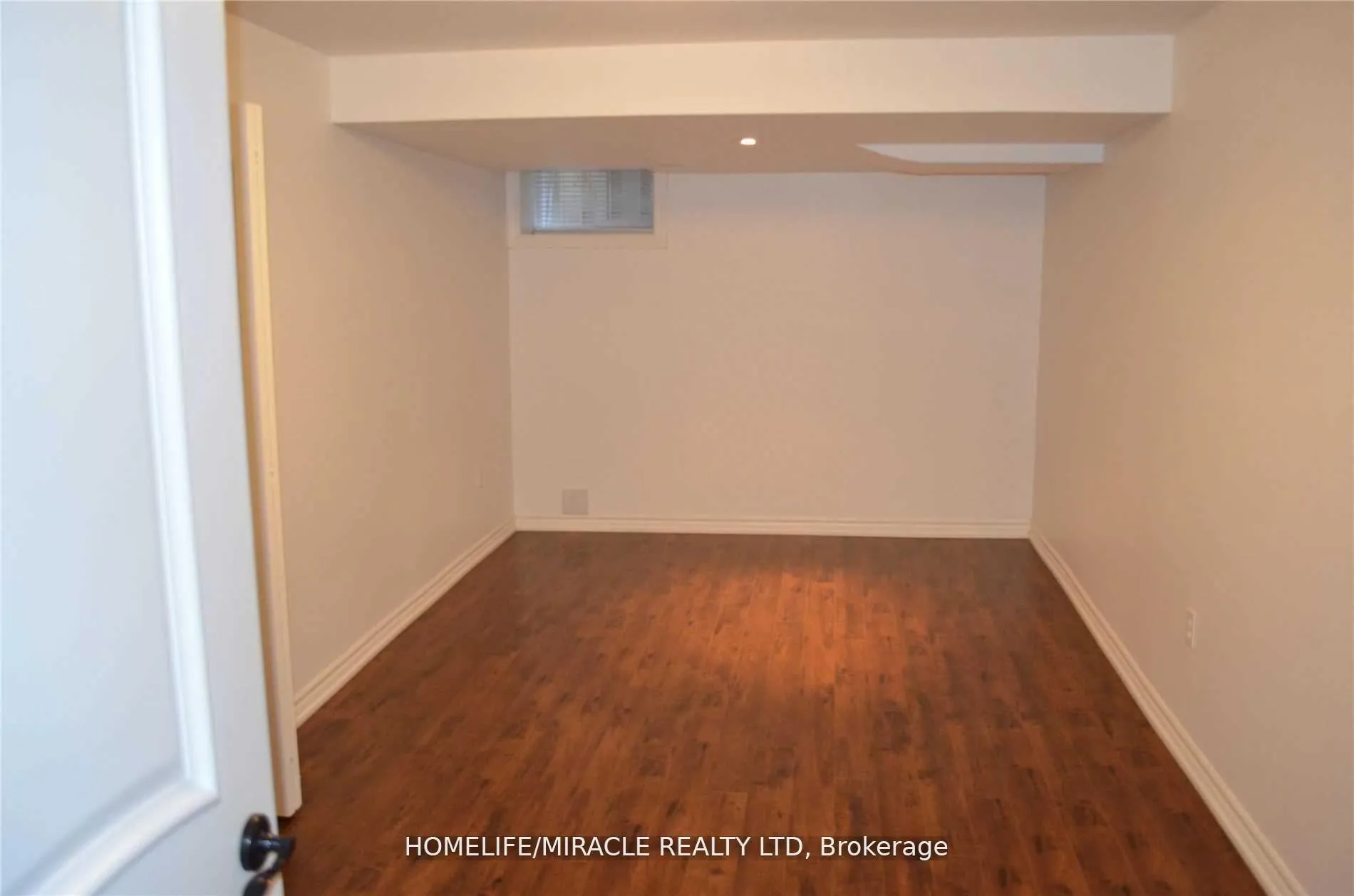 Photo 9 of 153 Willis Road Basement, Vaughan, East Woodbridge — HOMEH