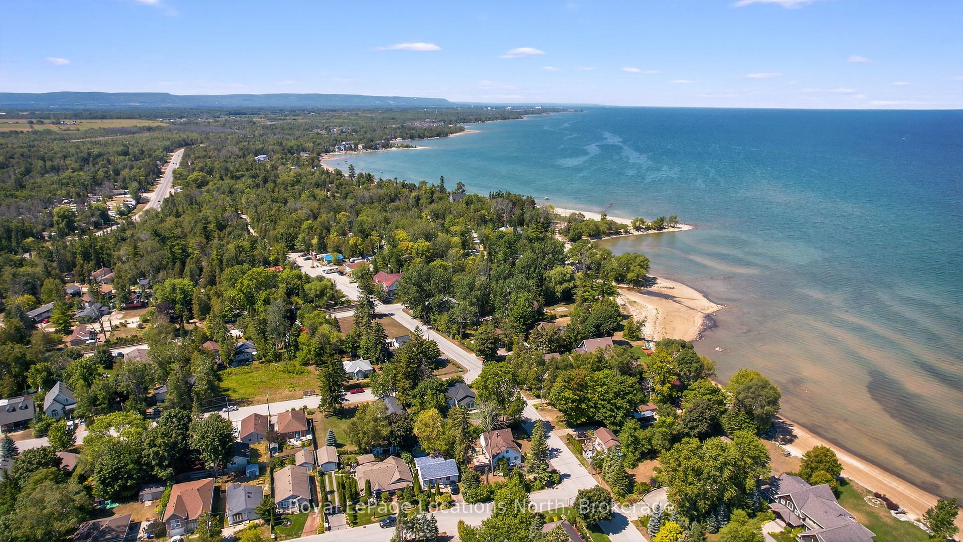 Photo 33 of 19 70th Street N, Wasaga Beach — HOMEH