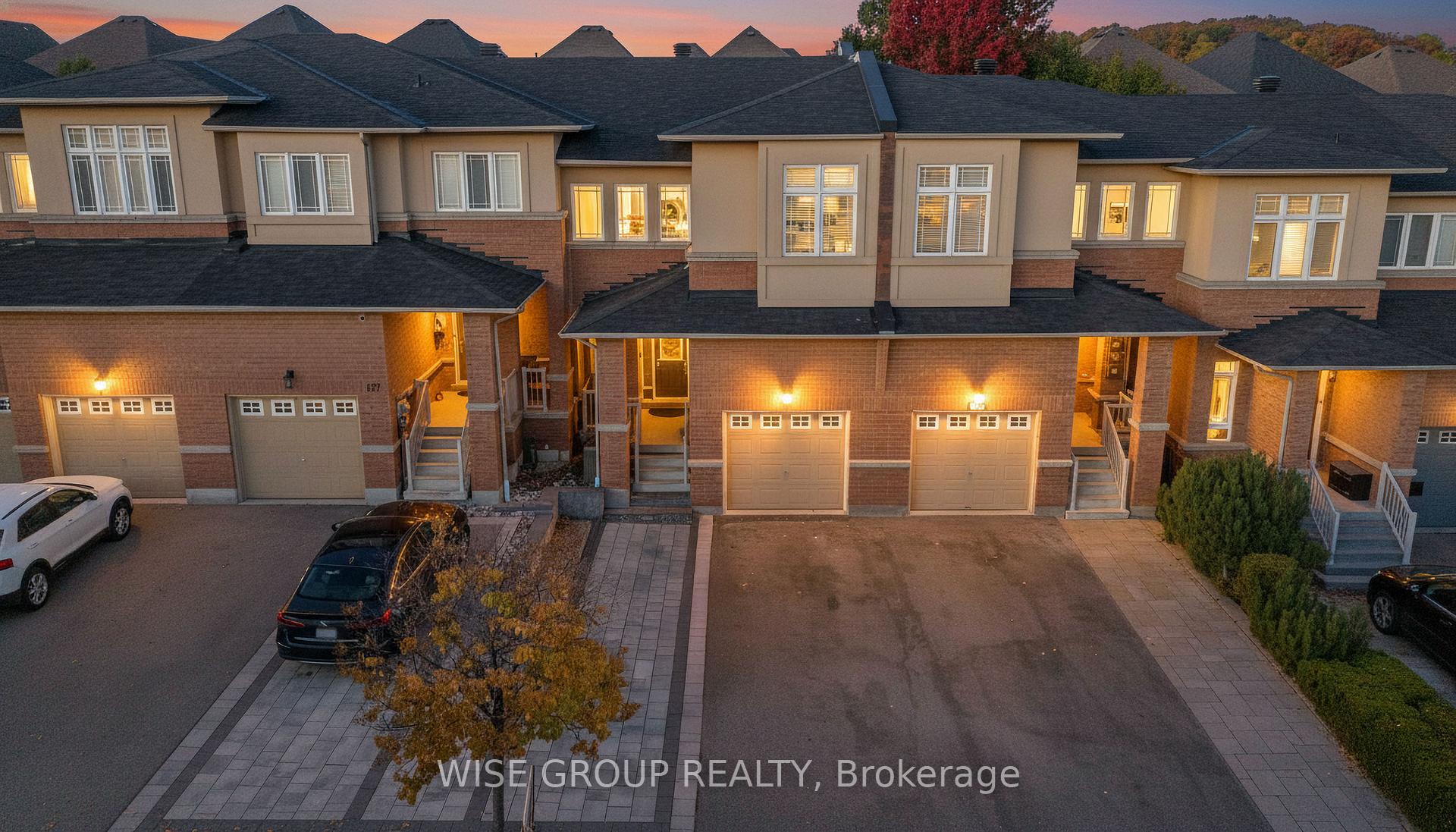 Front of 125 Mistywood Crescent