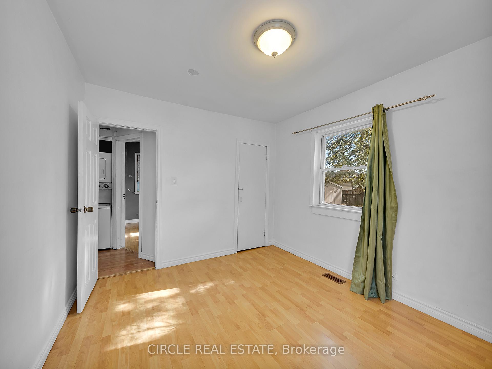 Photo 11 of 683 Stanley Street, Windsor — HOMEH