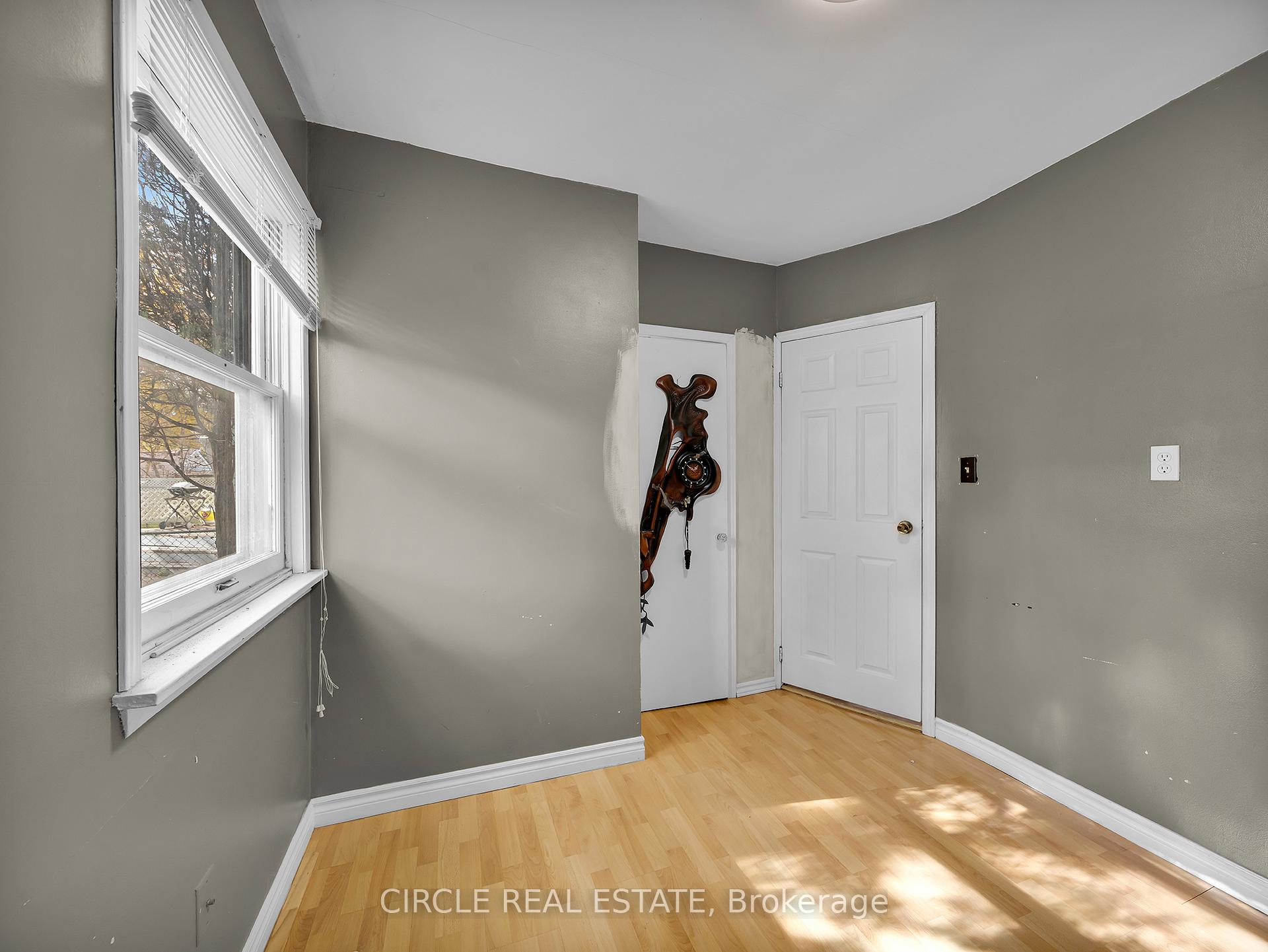 Photo 13 of 683 Stanley Street, Windsor — HOMEH