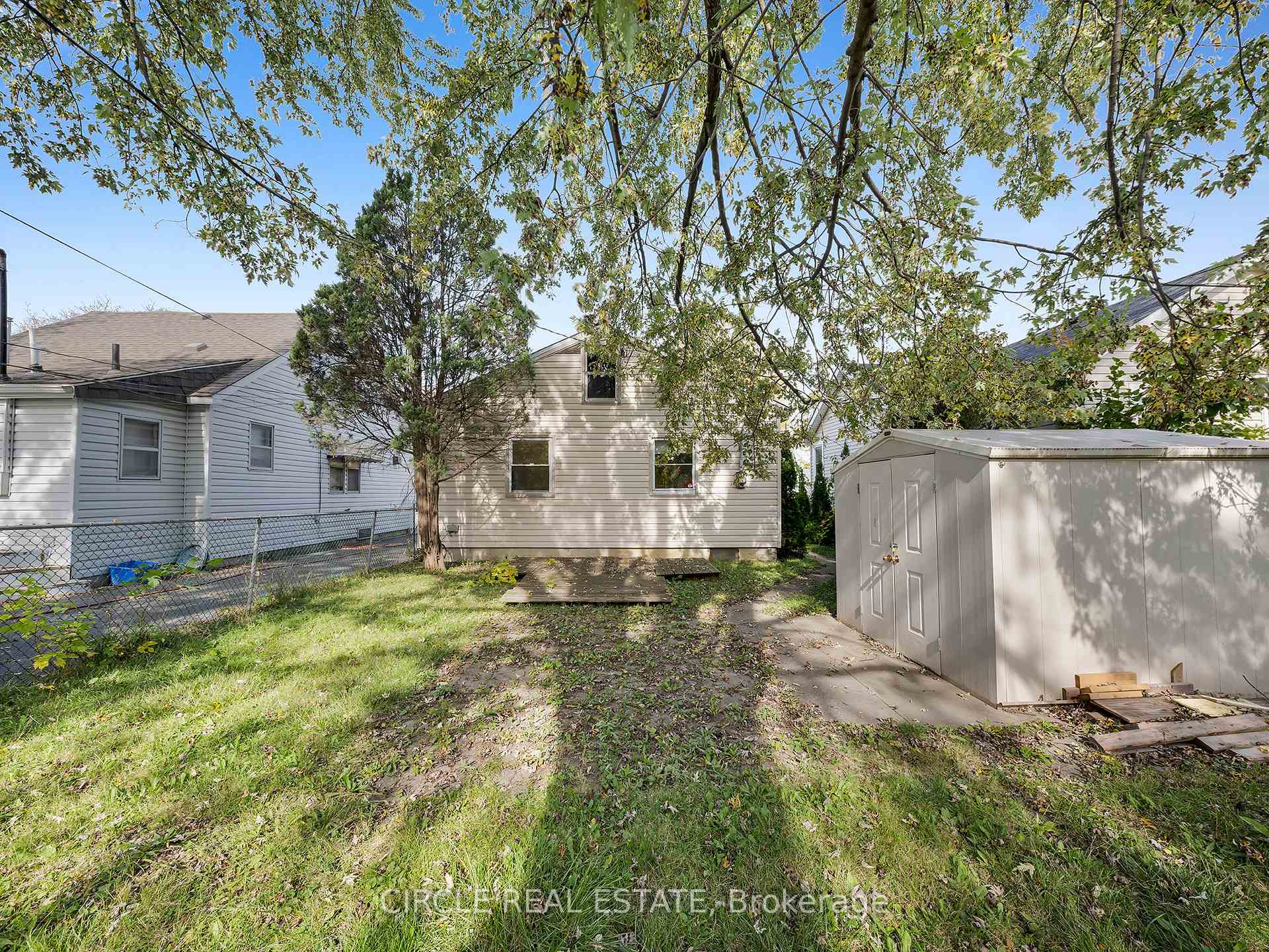 Photo 24 of 683 Stanley Street, Windsor — HOMEH