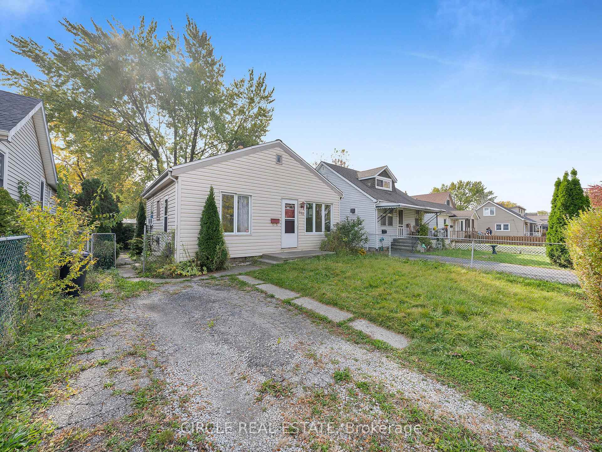 Photo 27 of 683 Stanley Street, Windsor — HOMEH
