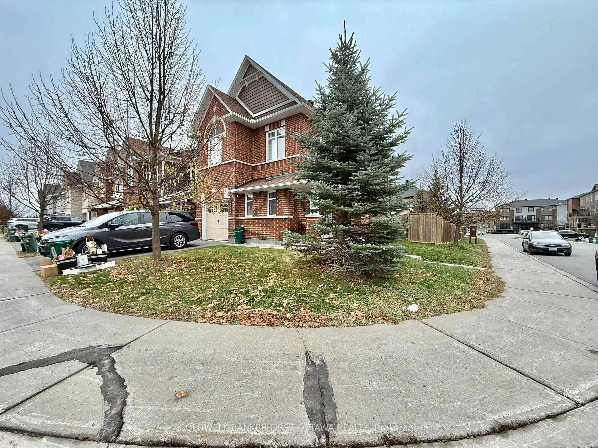 Photo 2 of 300 Tourmaline Crescent, Ottawa, Barrhaven - Strandherd — HOMEH