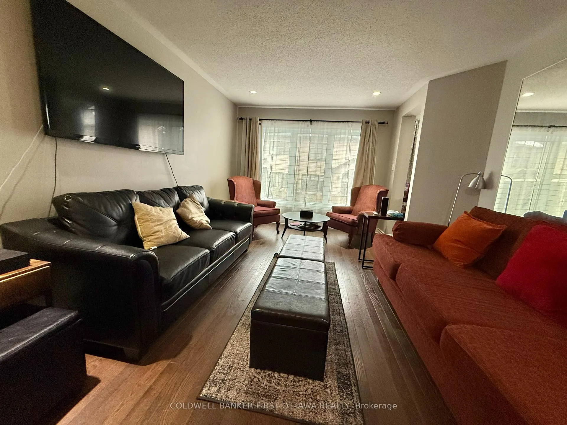 Photo 9 of 300 Tourmaline Crescent, Ottawa, Barrhaven - Strandherd — HOMEH