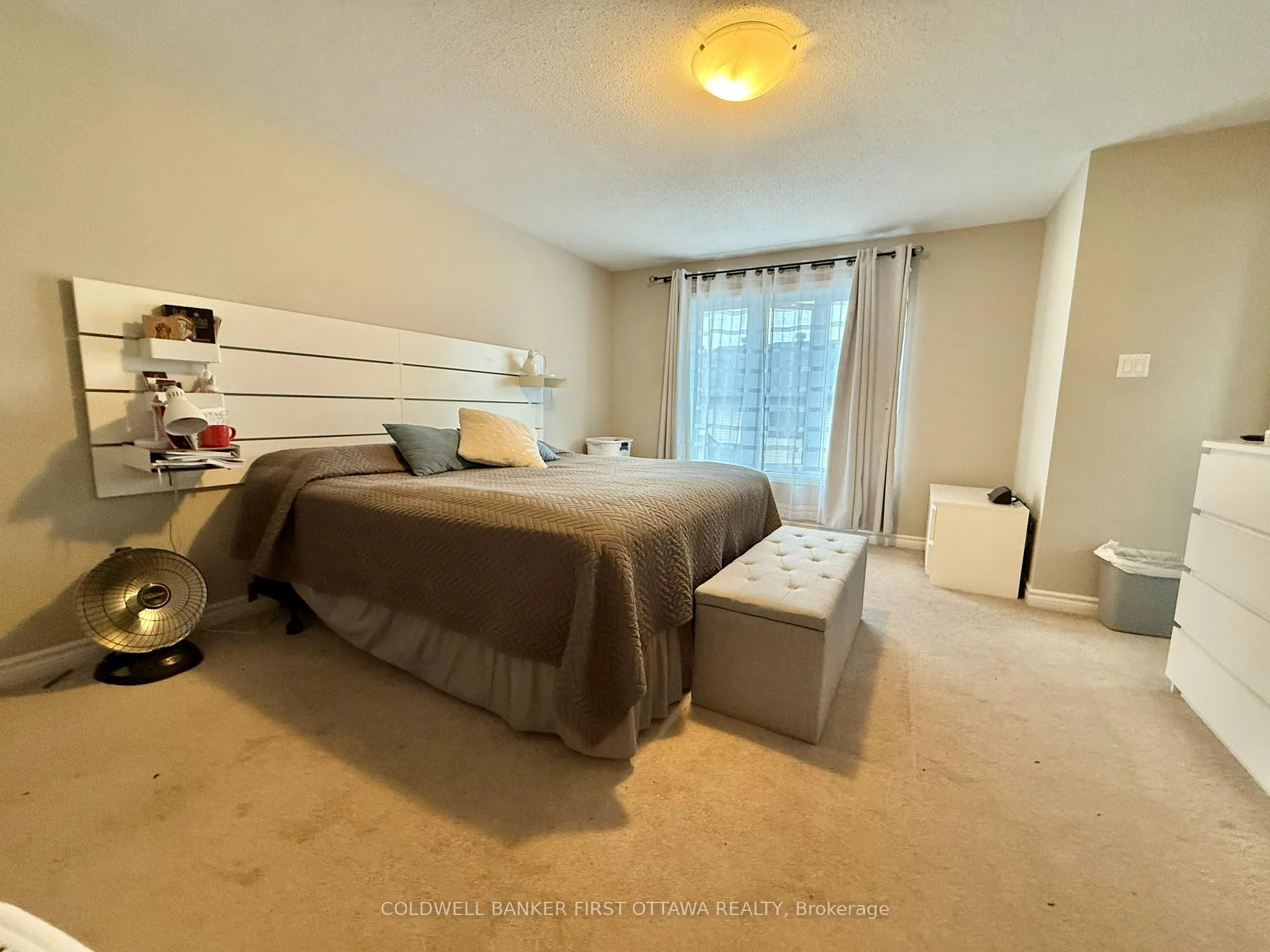Photo 10 of 300 Tourmaline Crescent, Ottawa, Barrhaven - Strandherd — HOMEH
