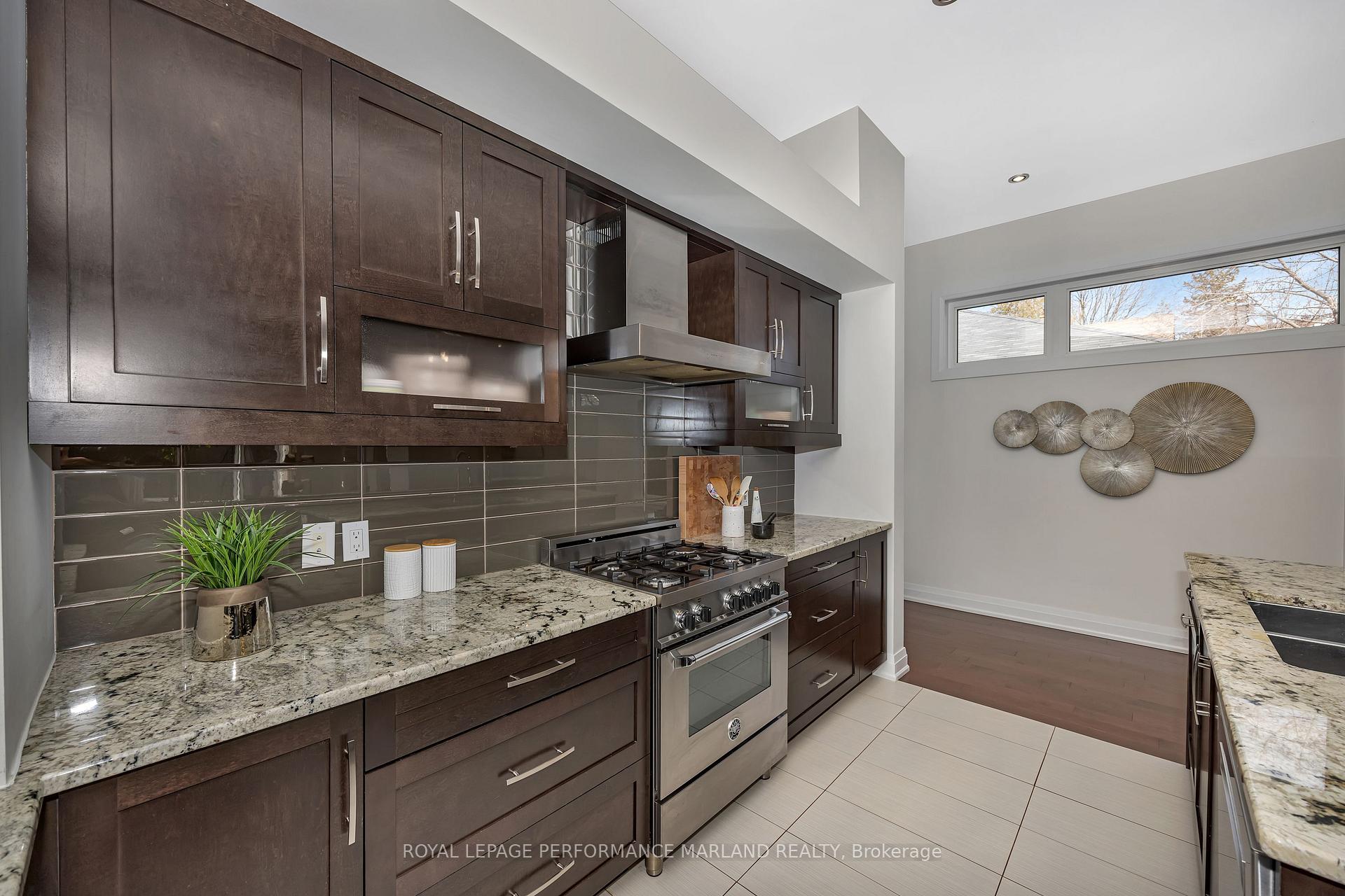 Photo 12 of 1316 Kilborn Avenue, Ottawa, Alta Vista — HOMEH
