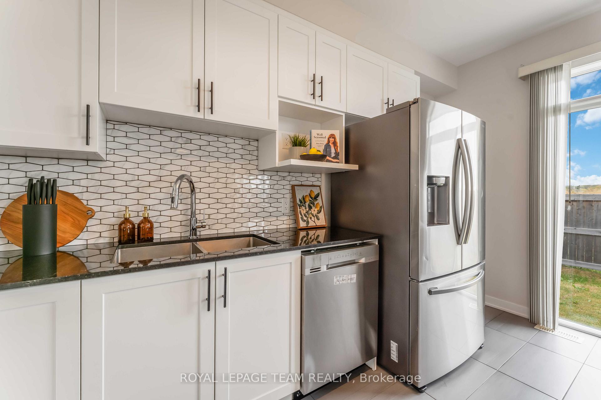 Photo 21 of 3040 Travertine Way, Ottawa, Barrhaven - Half Moon Bay — HOMEH