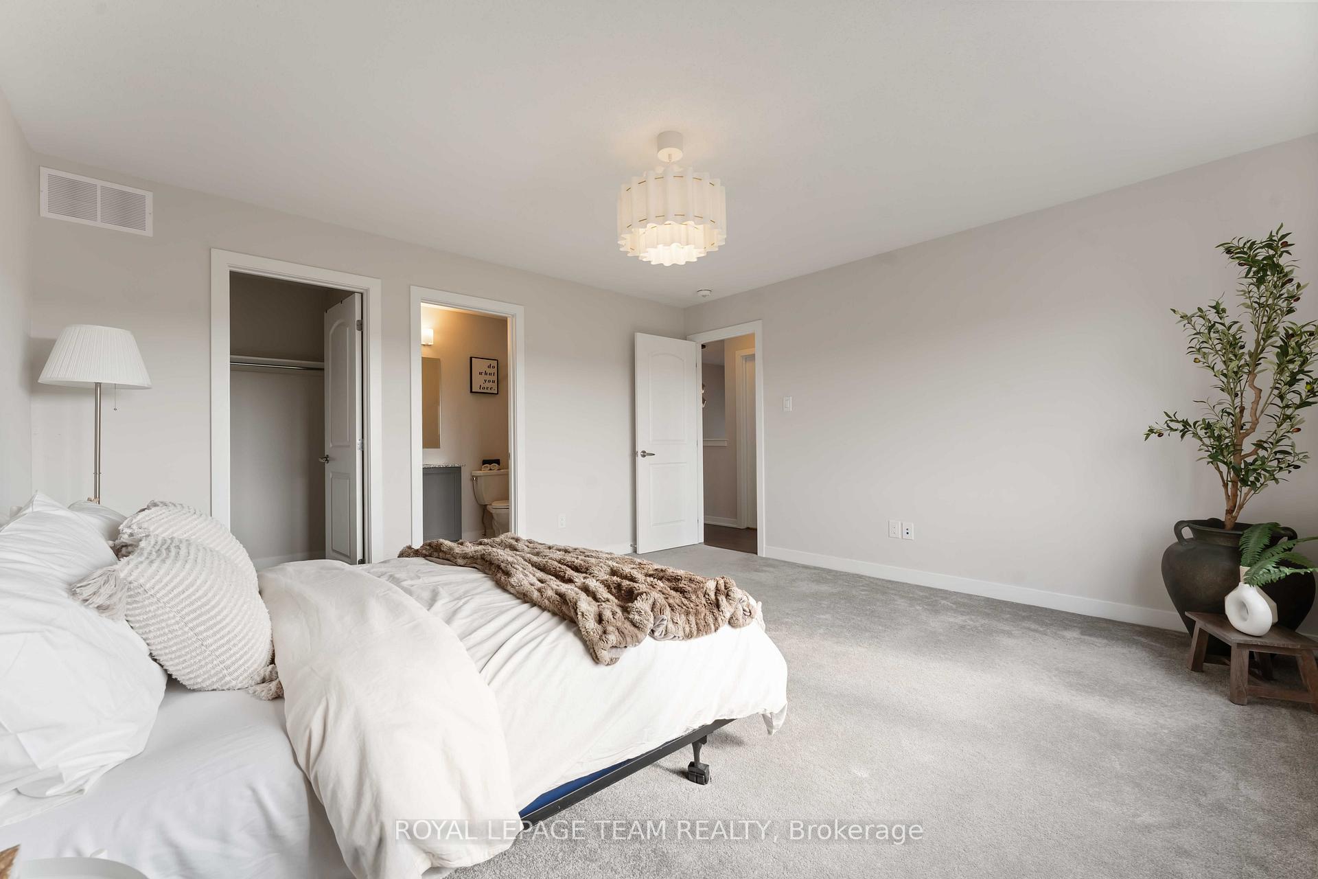 Photo 24 of 3040 Travertine Way, Ottawa, Barrhaven - Half Moon Bay — HOMEH