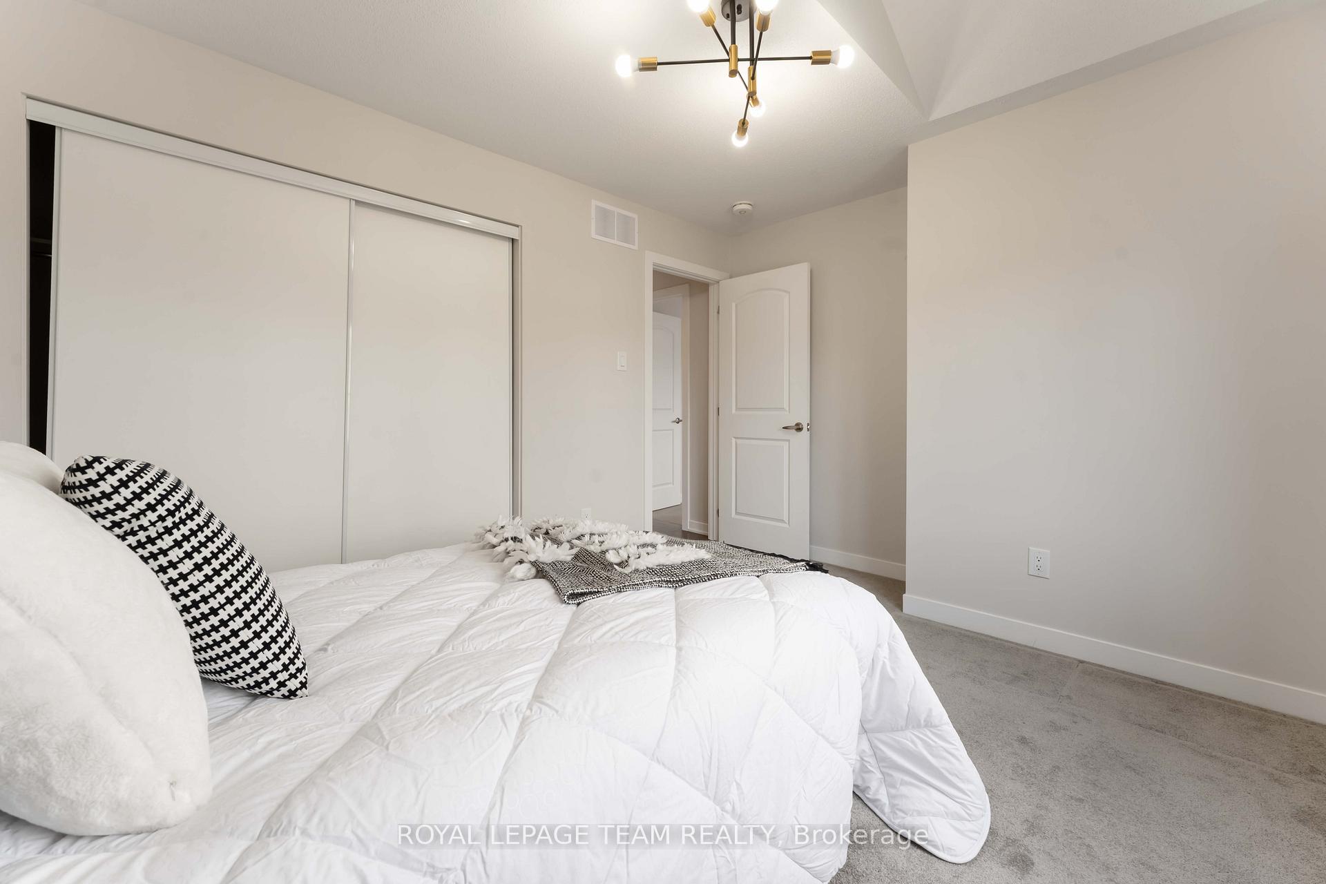 Photo 37 of 3040 Travertine Way, Ottawa, Barrhaven - Half Moon Bay — HOMEH