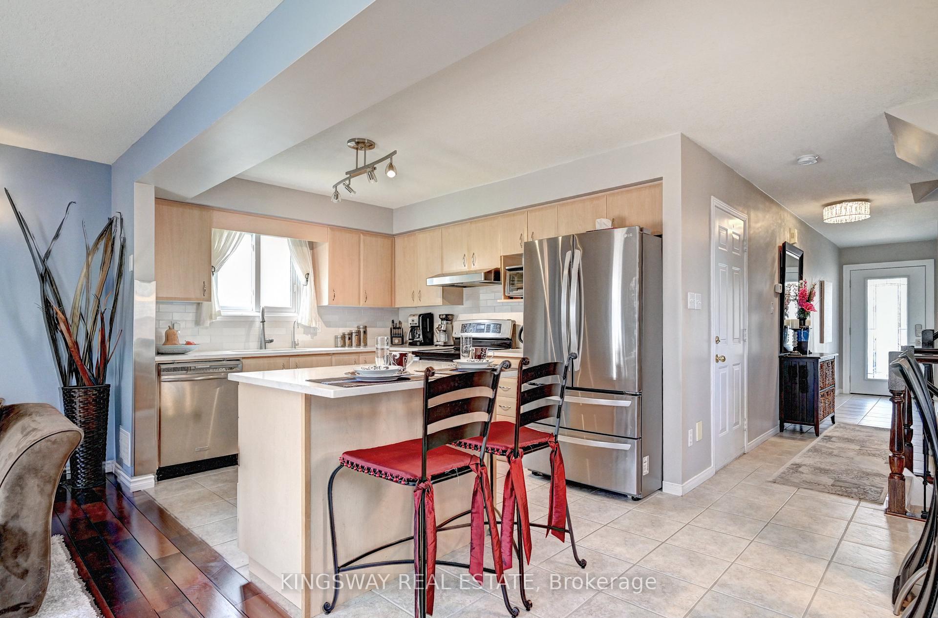 Photo 12 of 747 Butternut Avenue, Waterloo — HOMEH