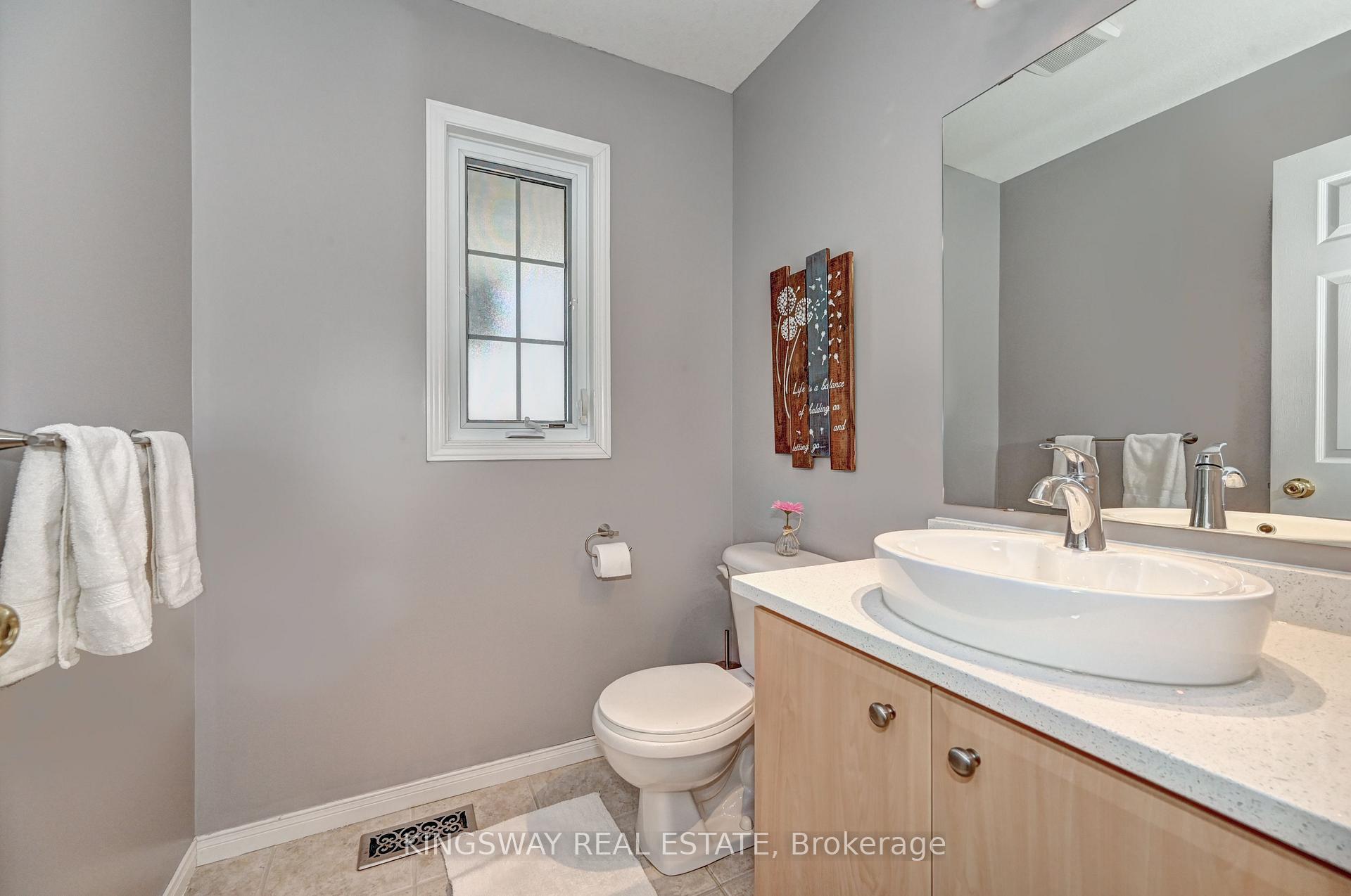 Photo 14 of 747 Butternut Avenue, Waterloo — HOMEH
