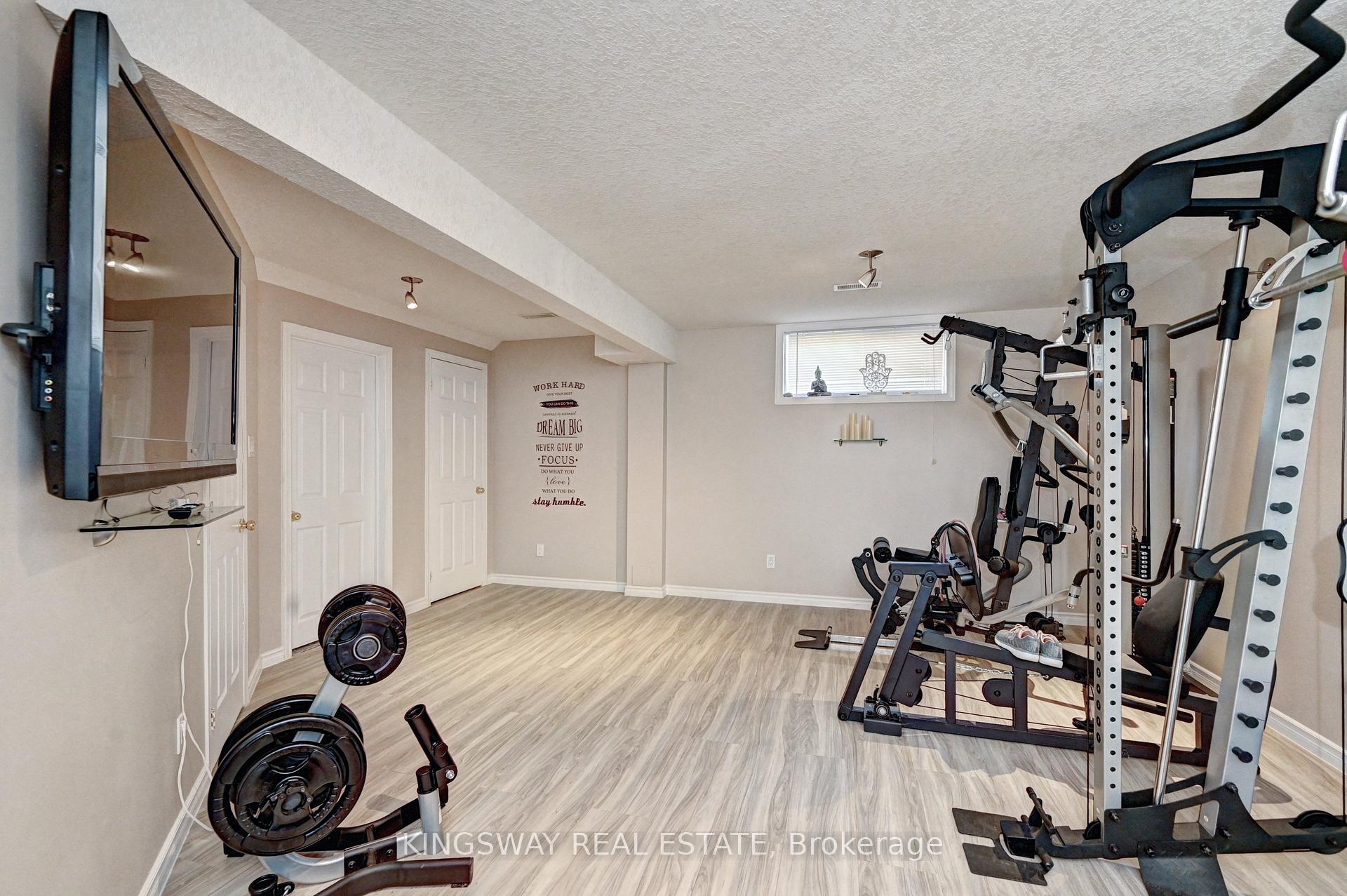 Photo 27 of 747 Butternut Avenue, Waterloo — HOMEH