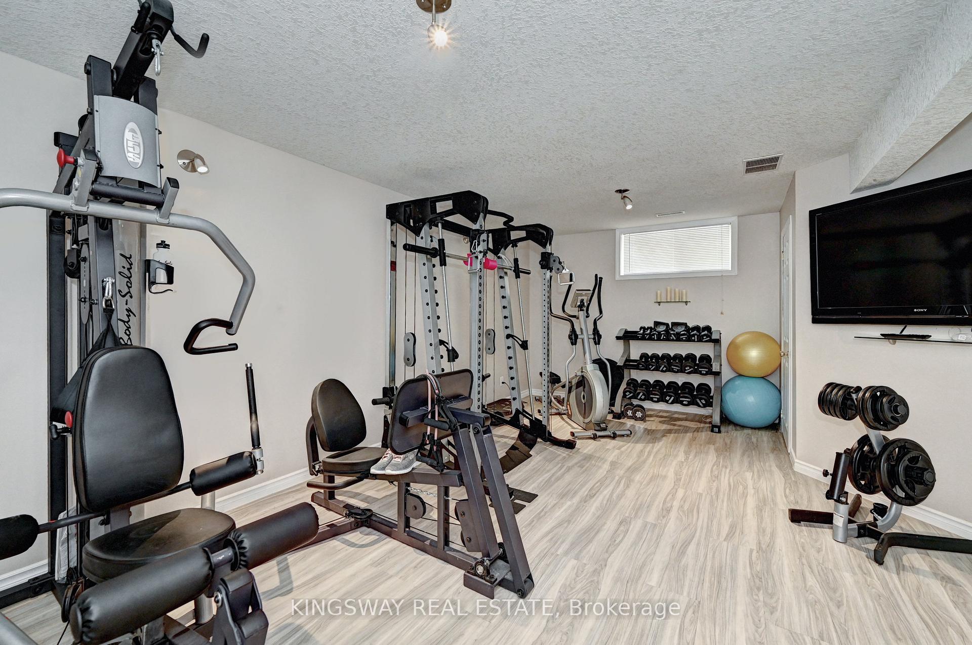 Photo 28 of 747 Butternut Avenue, Waterloo — HOMEH
