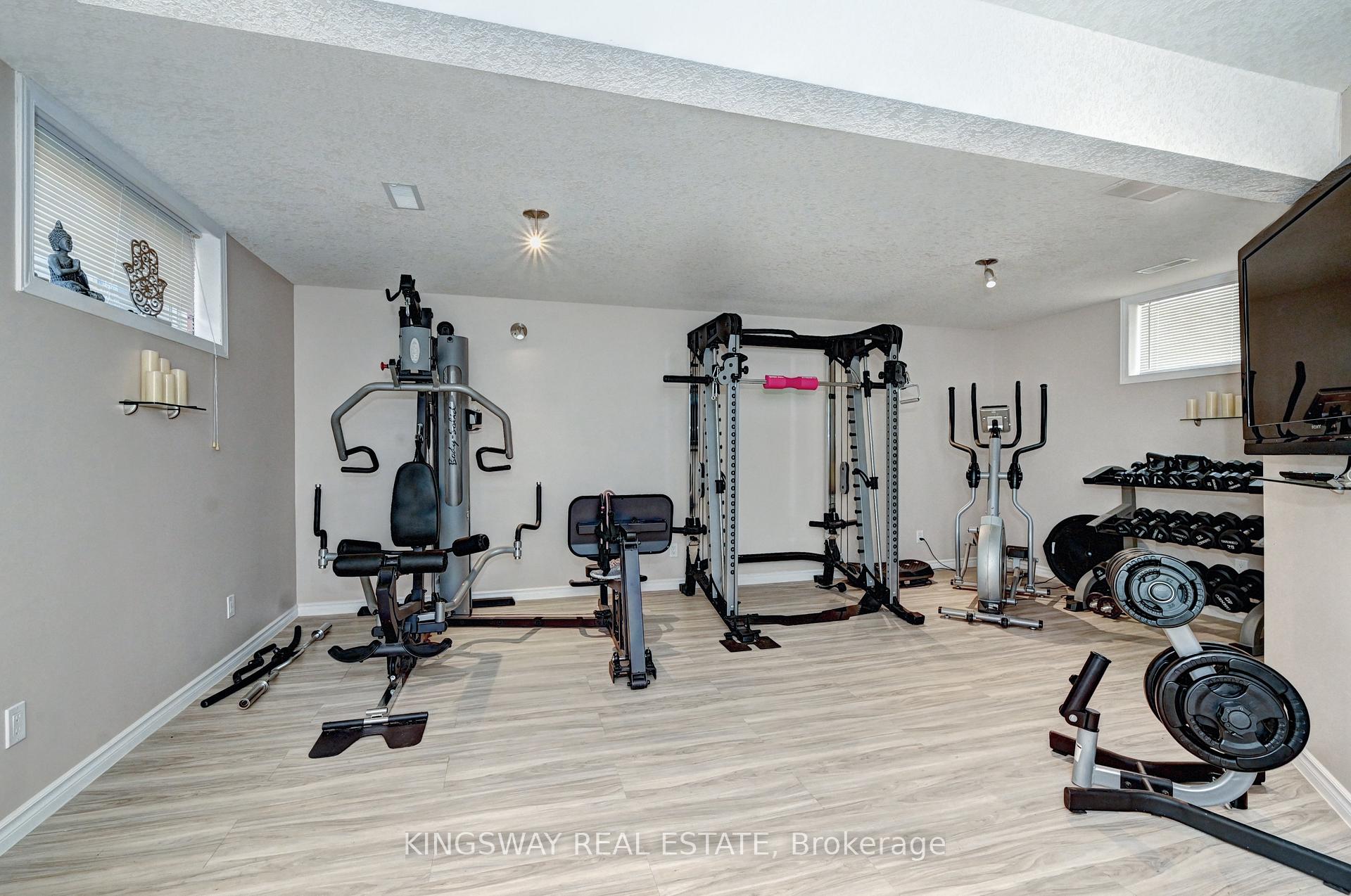Photo 29 of 747 Butternut Avenue, Waterloo — HOMEH