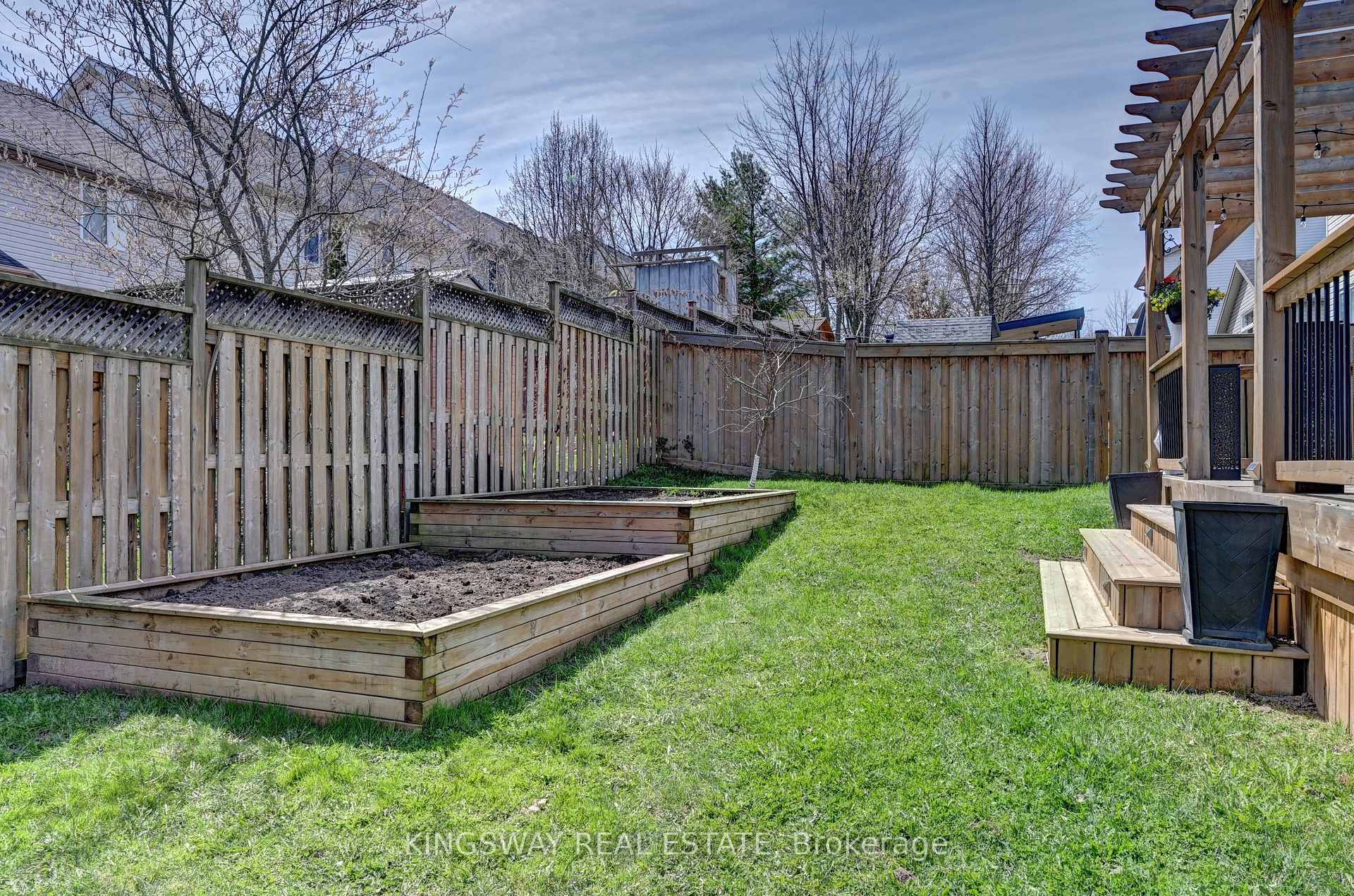 Photo 31 of 747 Butternut Avenue, Waterloo — HOMEH