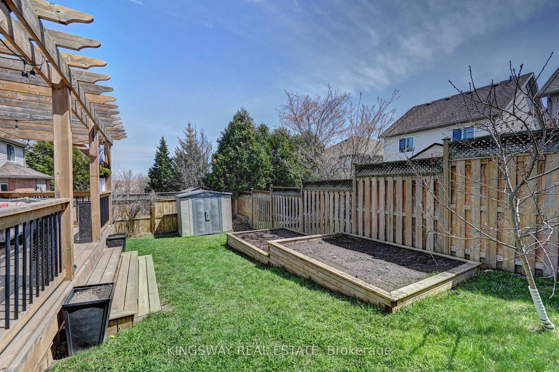 Photo 33 of 747 Butternut Avenue, Waterloo — HOMEH