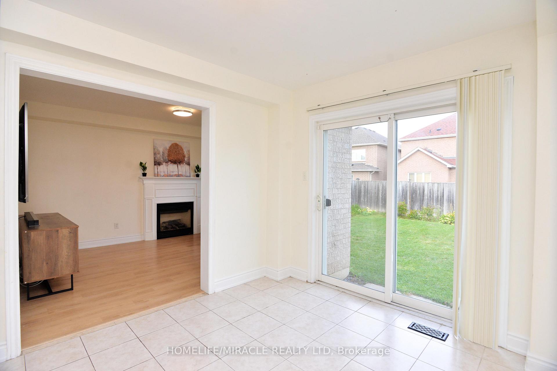 Photo 20 of 41 Cottage Crescent, Whitby, Rolling Acres — HOMEH