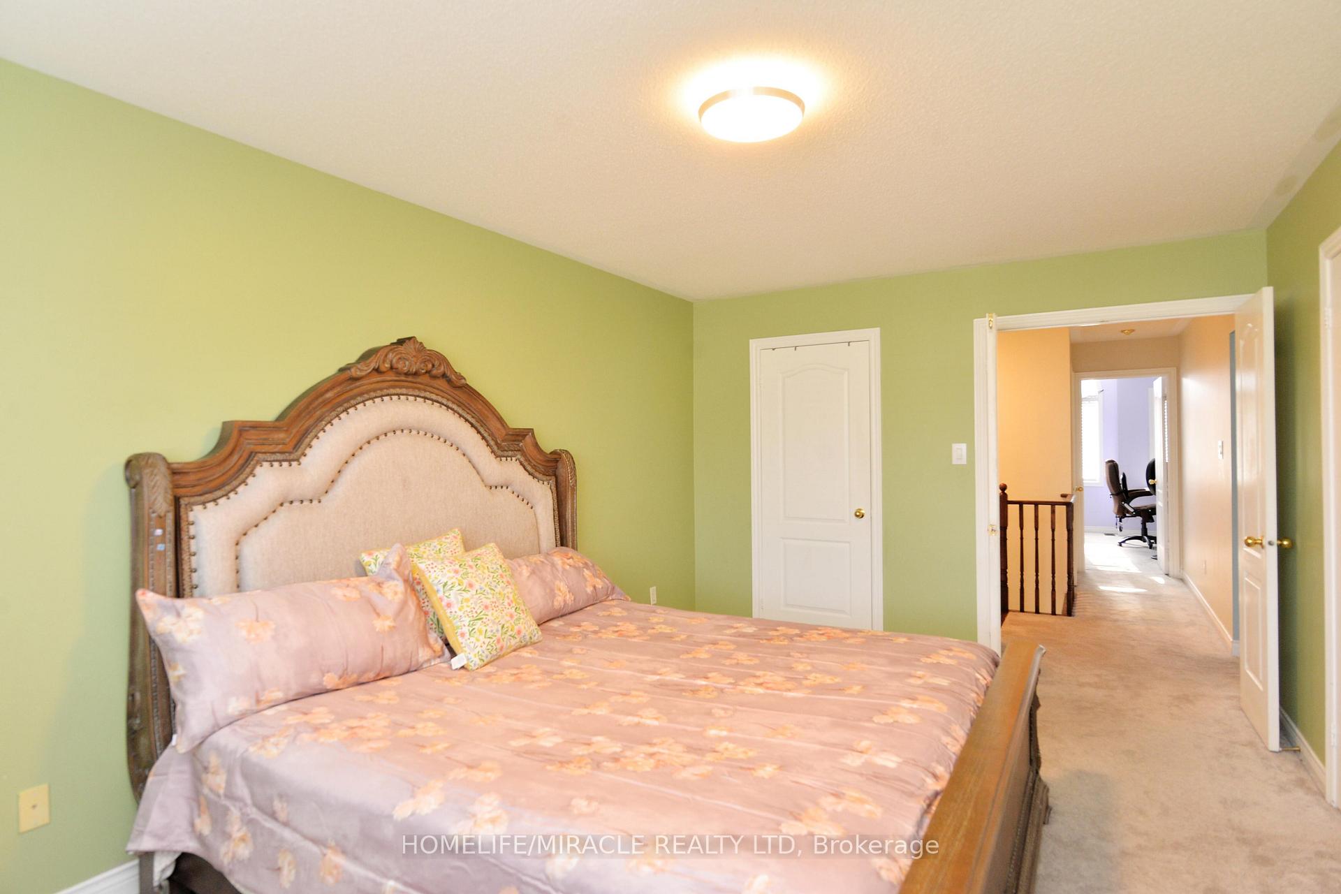 Photo 30 of 41 Cottage Crescent, Whitby, Rolling Acres — HOMEH