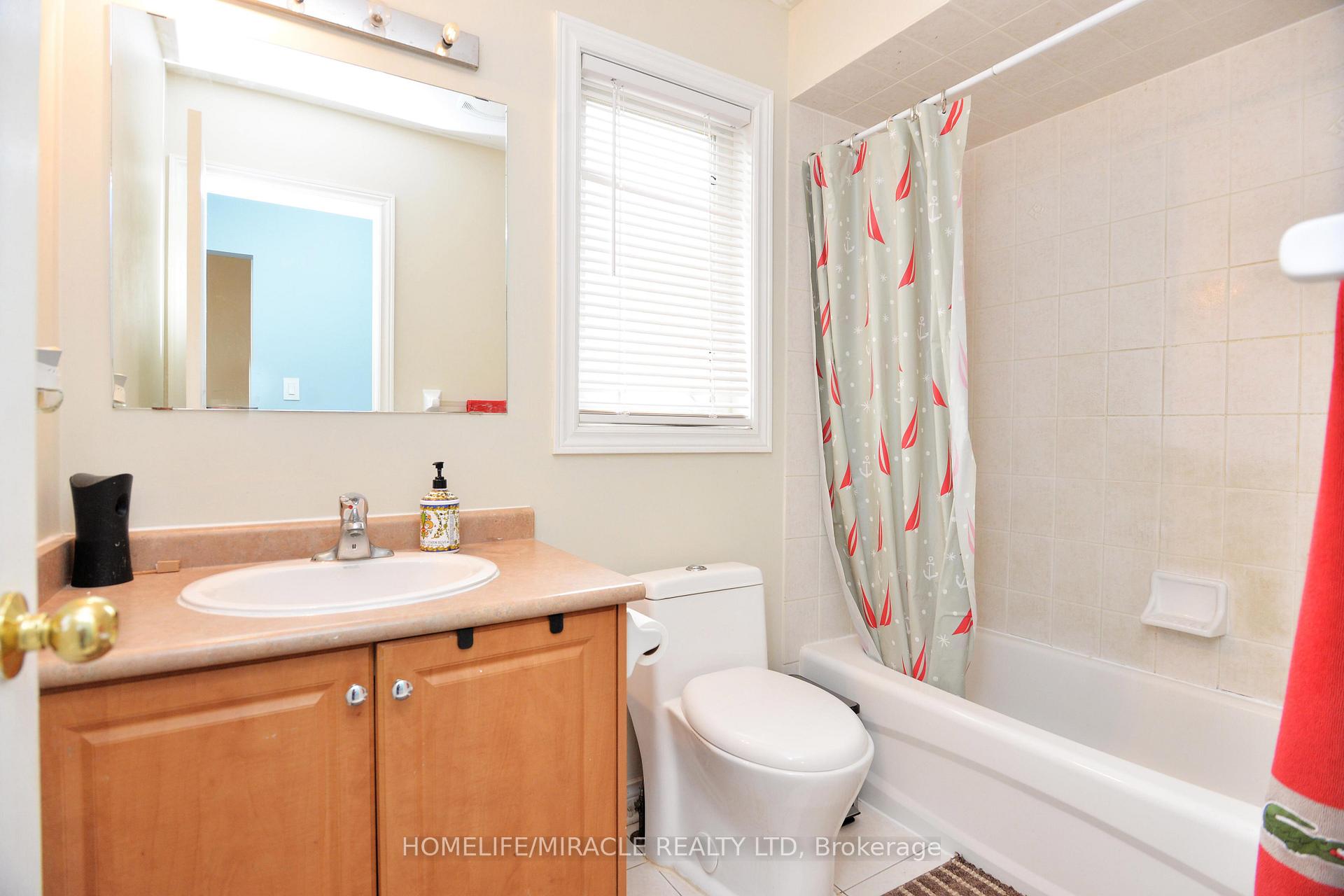 Photo 38 of 41 Cottage Crescent, Whitby, Rolling Acres — HOMEH