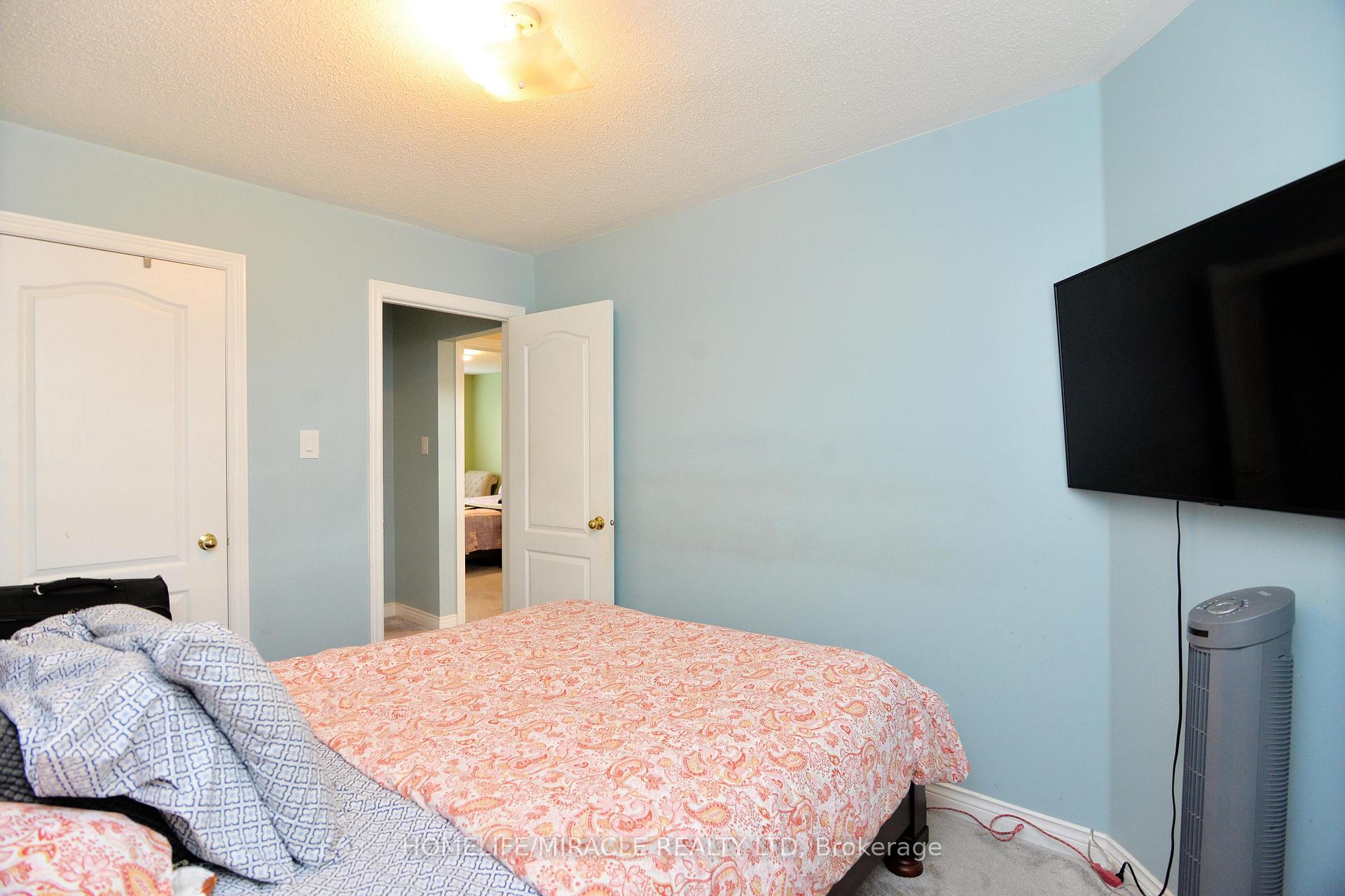 Photo 41 of 41 Cottage Crescent, Whitby, Rolling Acres — HOMEH