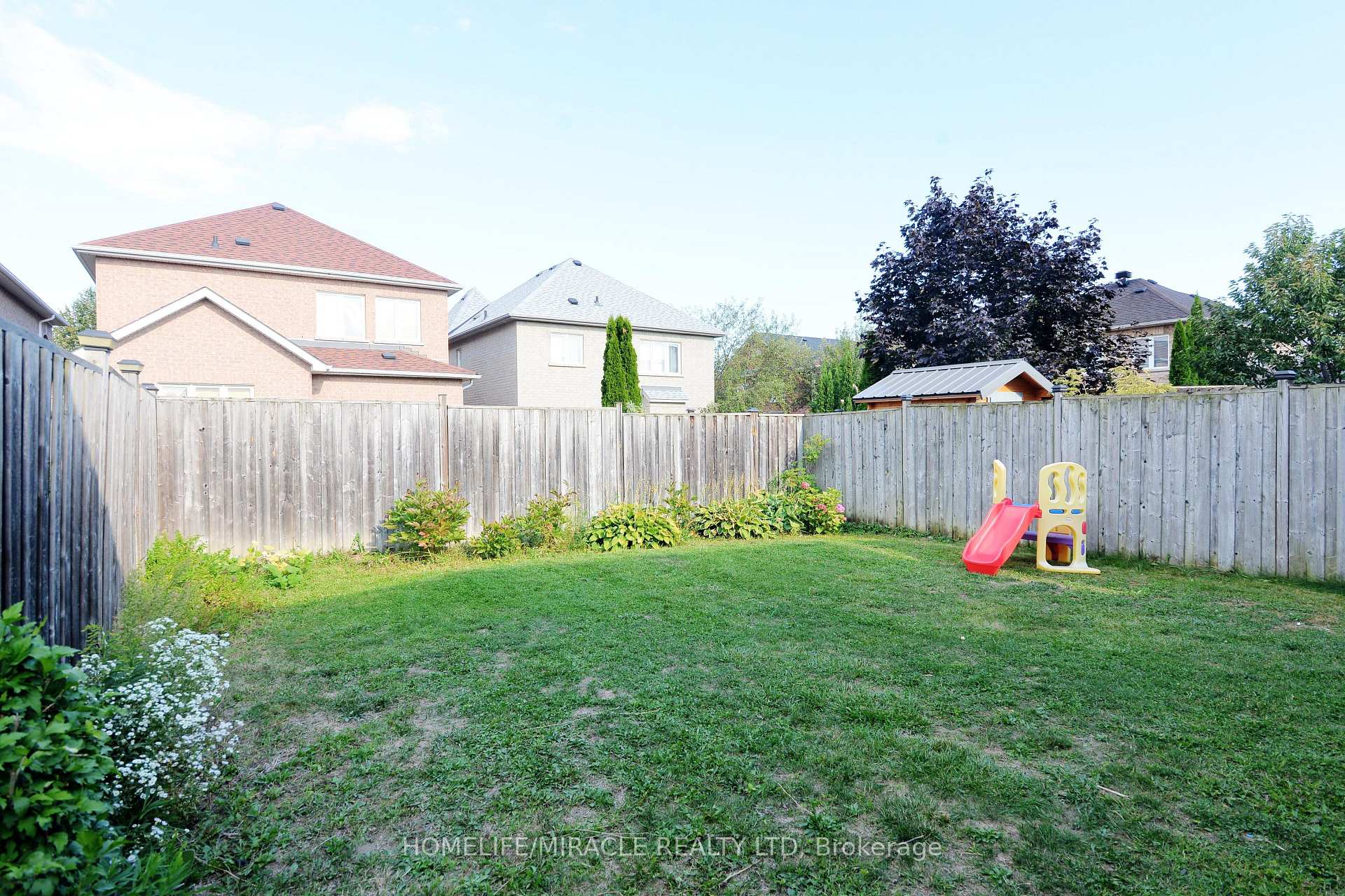 Photo 47 of 41 Cottage Crescent, Whitby, Rolling Acres — HOMEH
