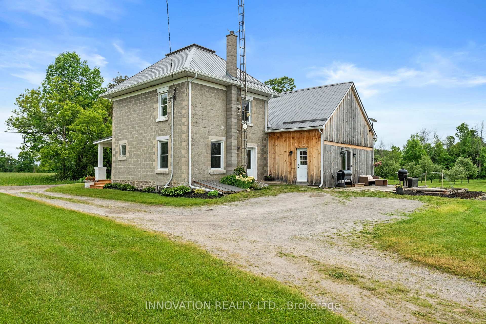 Photo 2 of 9501 Kyle Road, Augusta, Augusta Twp — HOMEH