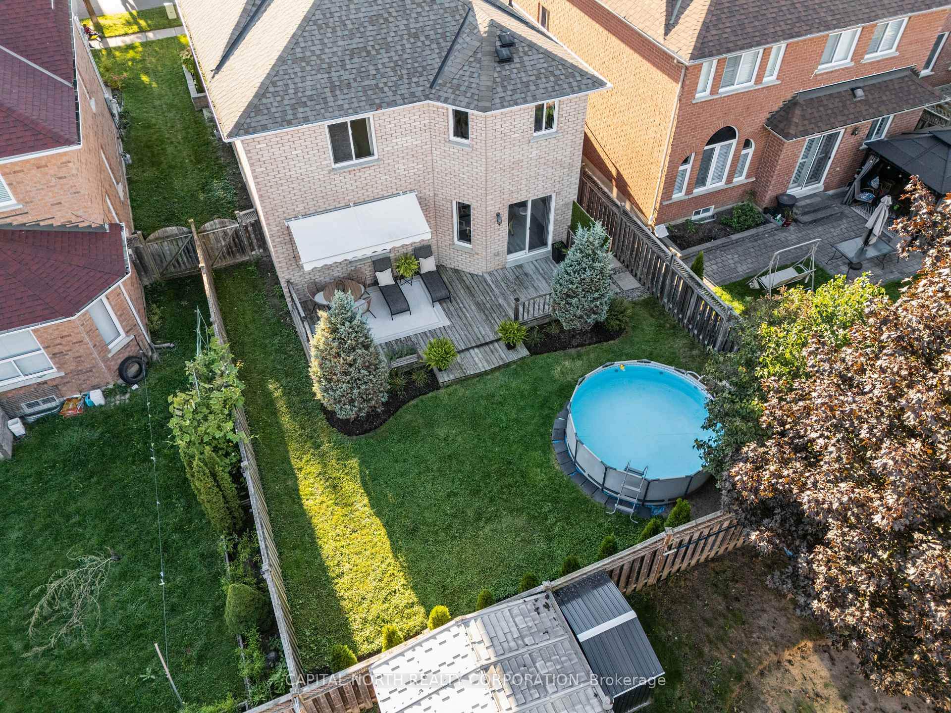 Photo 8 of 127 Baycliffe Drive, Whitby, Williamsburg — HOMEH
