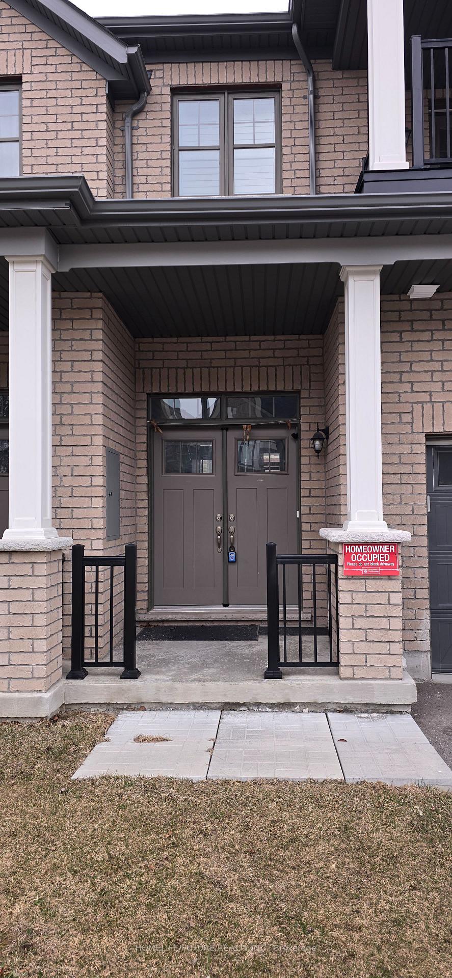 Photo 2 of 41 Sutcliffe Drive, Whitby, Rolling Acres — HOMEH