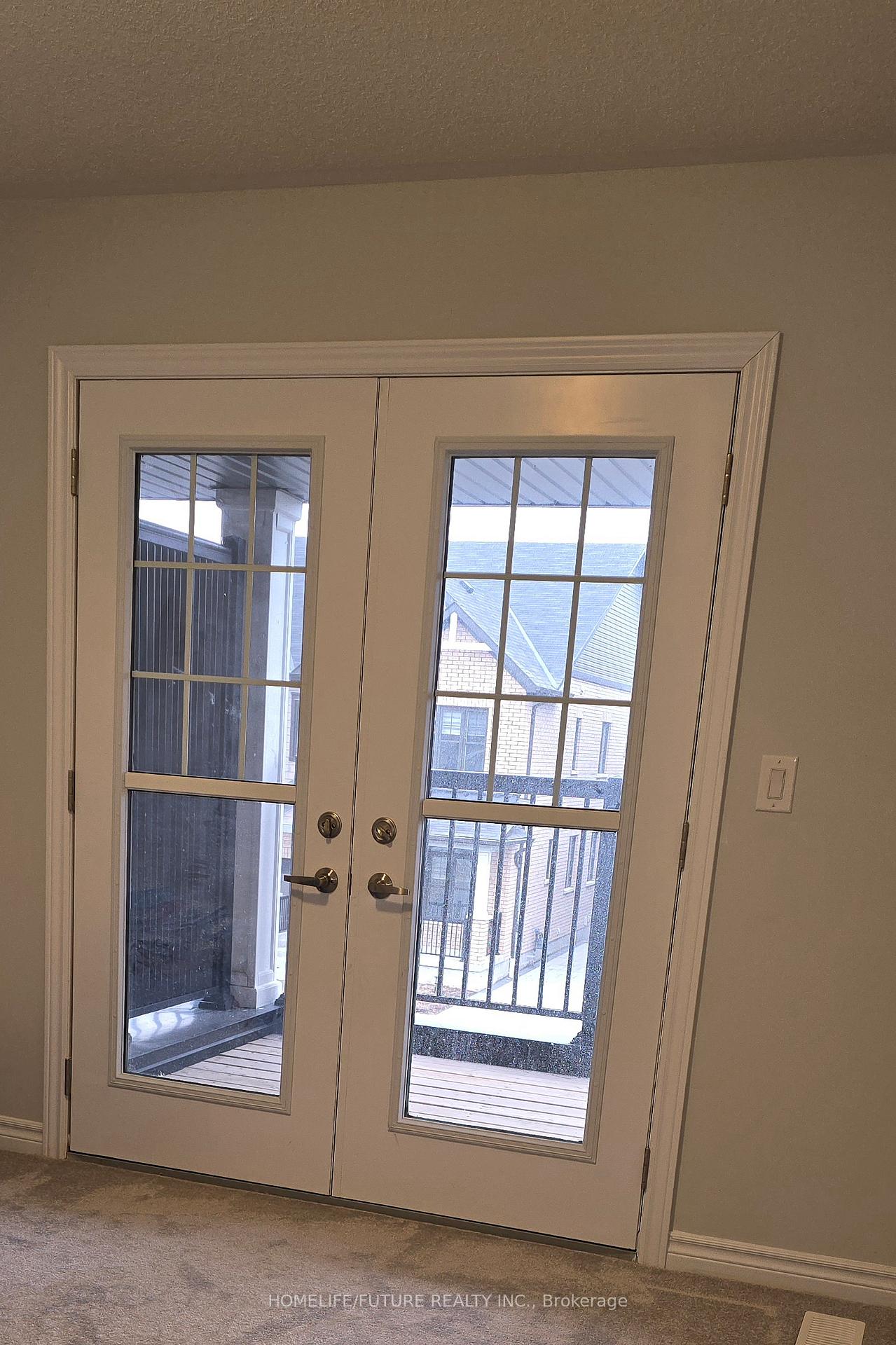 Photo 3 of 41 Sutcliffe Drive, Whitby, Rolling Acres — HOMEH