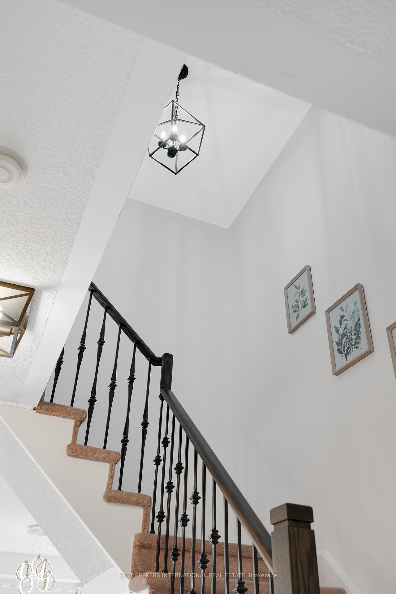 Photo 5 of 101 Mugford Road, Aurora, Bayview Wellington — HOMEH