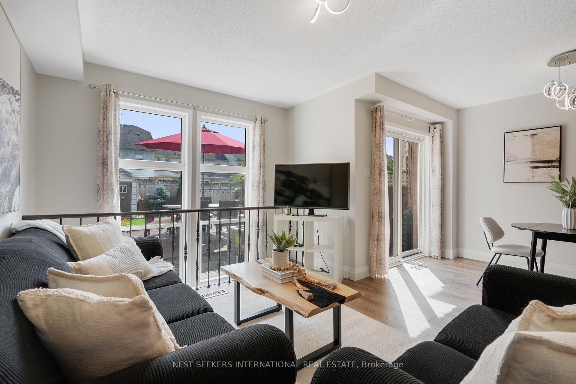 Photo 11 of 101 Mugford Road, Aurora, Bayview Wellington — HOMEH