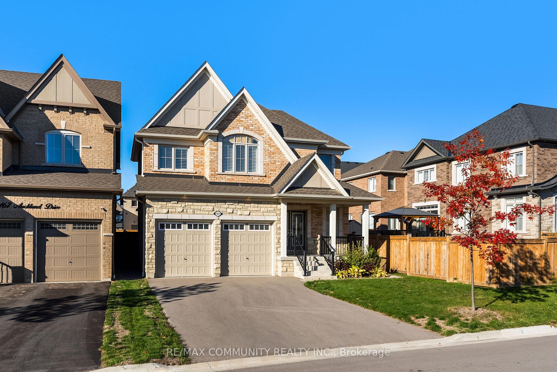 Photo 2 of 169 Auckland Drive, Whitby, Rural Whitby — HOMEH