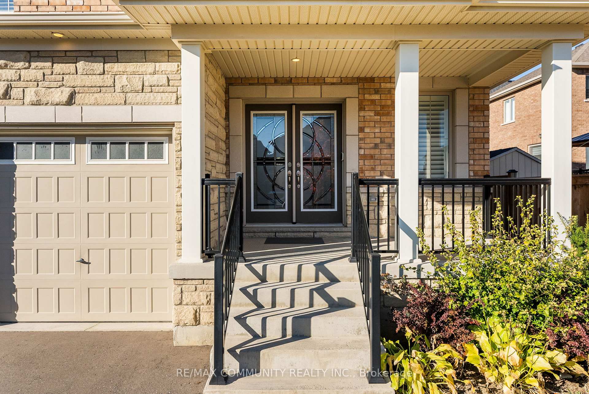 Photo 4 of 169 Auckland Drive, Whitby, Rural Whitby — HOMEH