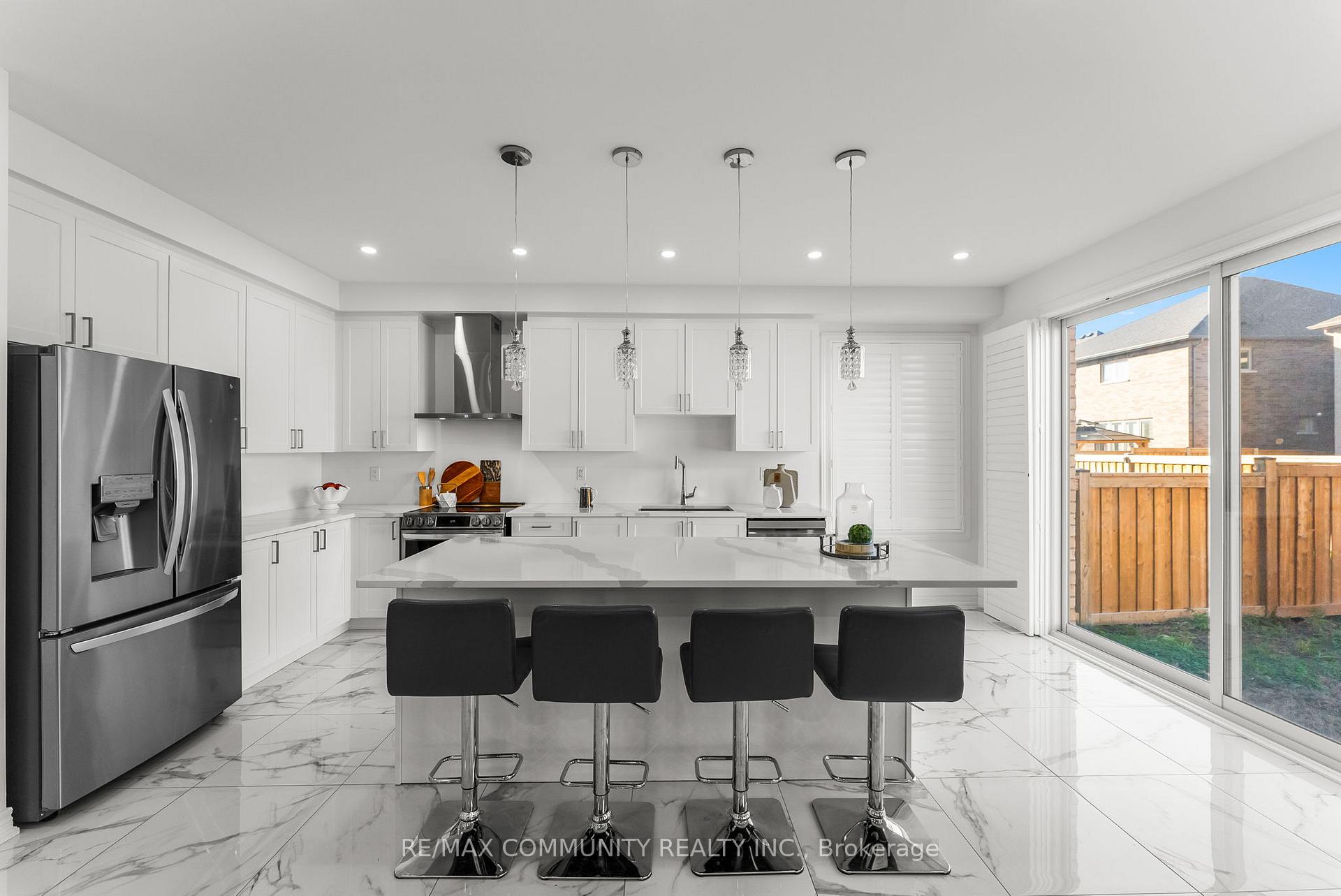 Photo 13 of 169 Auckland Drive, Whitby, Rural Whitby — HOMEH