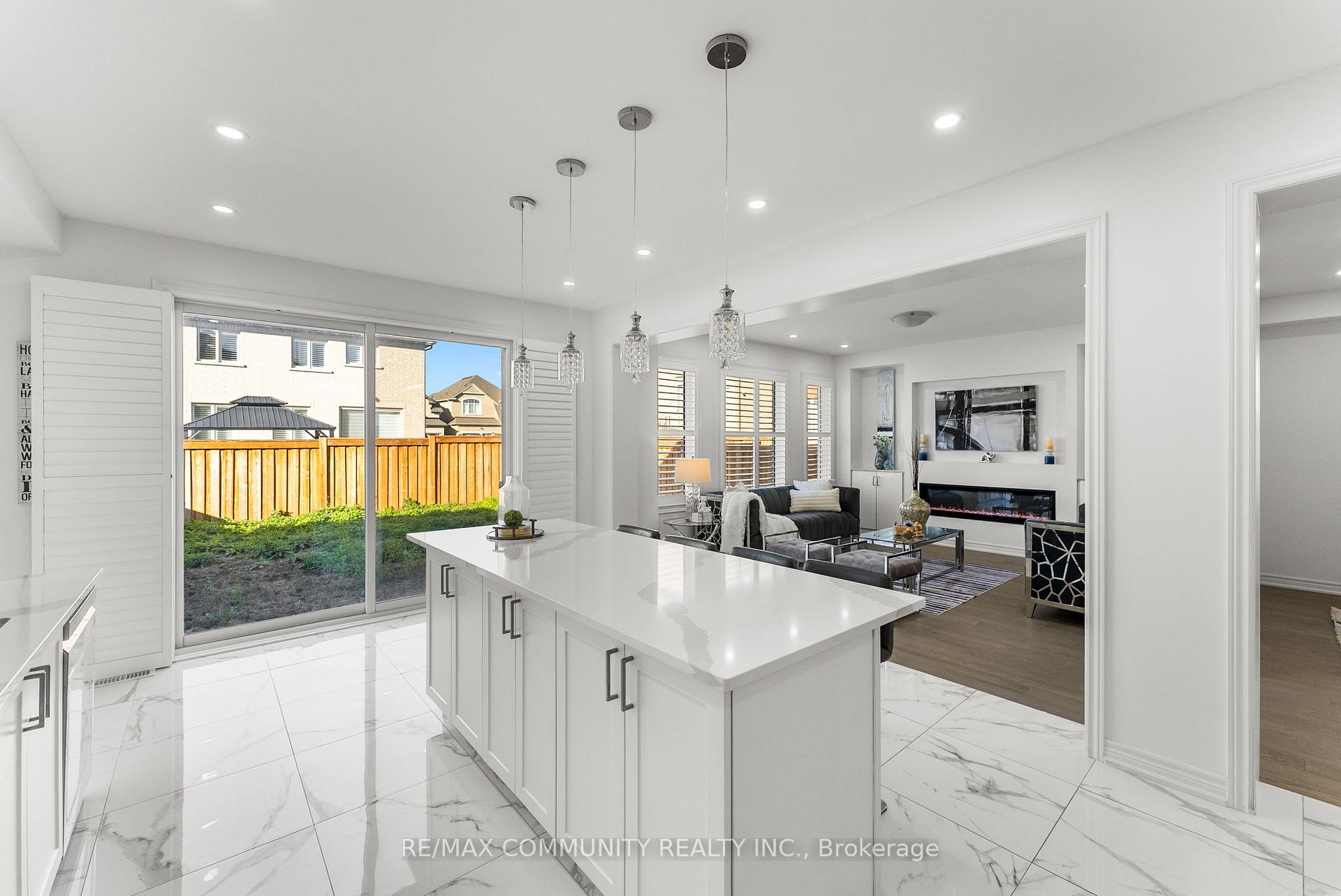 Photo 16 of 169 Auckland Drive, Whitby, Rural Whitby — HOMEH