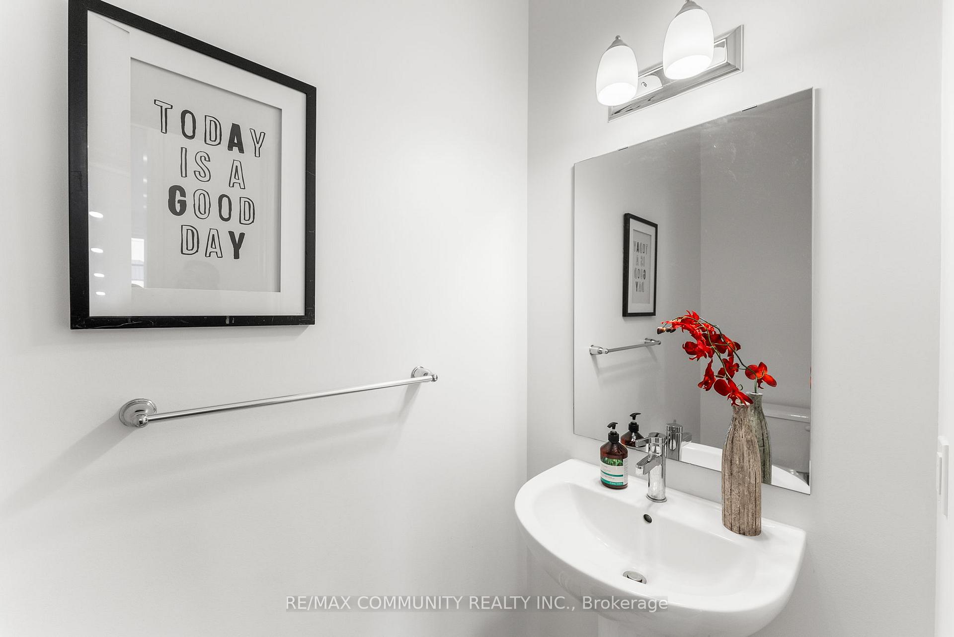 Photo 17 of 169 Auckland Drive, Whitby, Rural Whitby — HOMEH