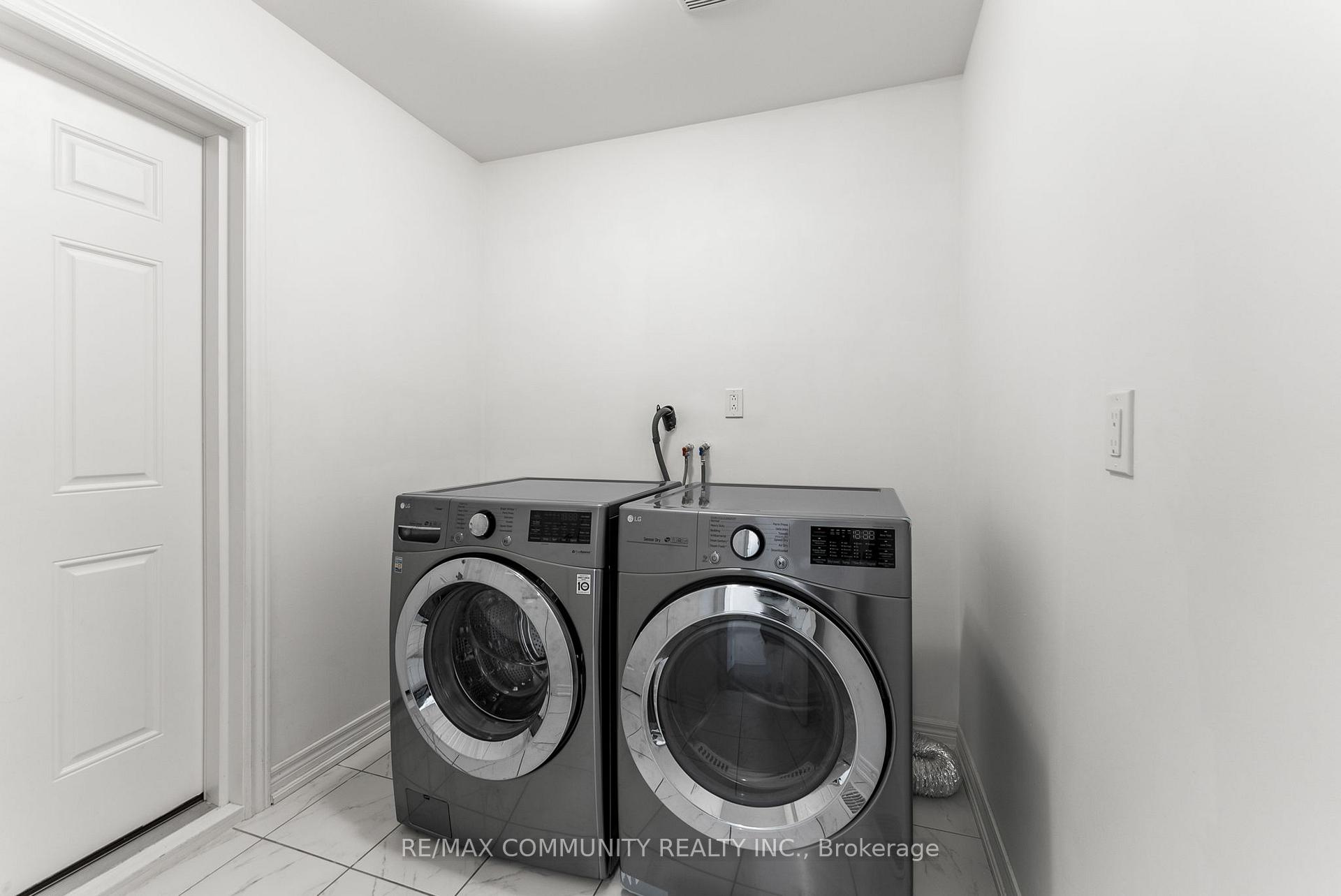 Photo 18 of 169 Auckland Drive, Whitby, Rural Whitby — HOMEH