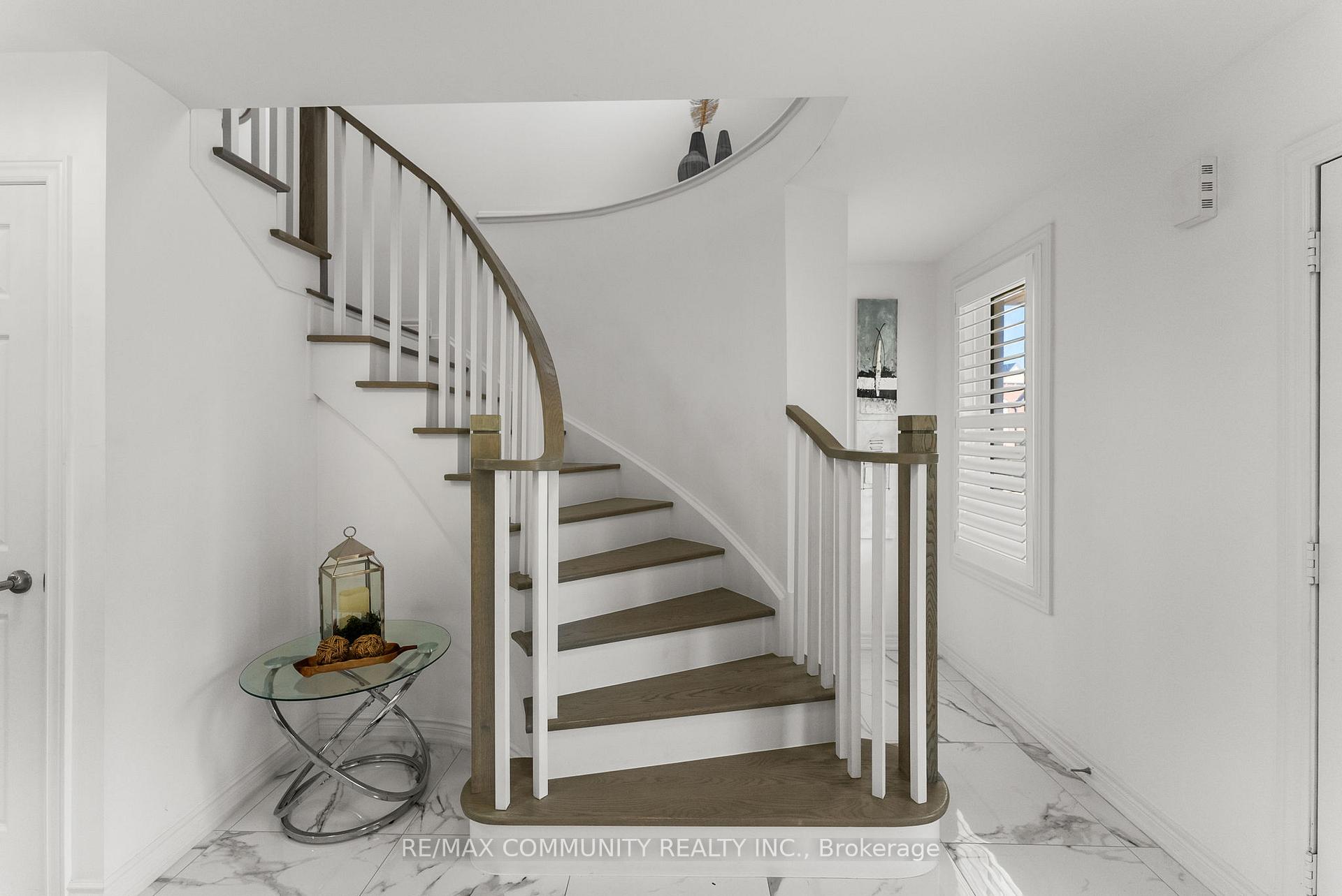 Photo 19 of 169 Auckland Drive, Whitby, Rural Whitby — HOMEH