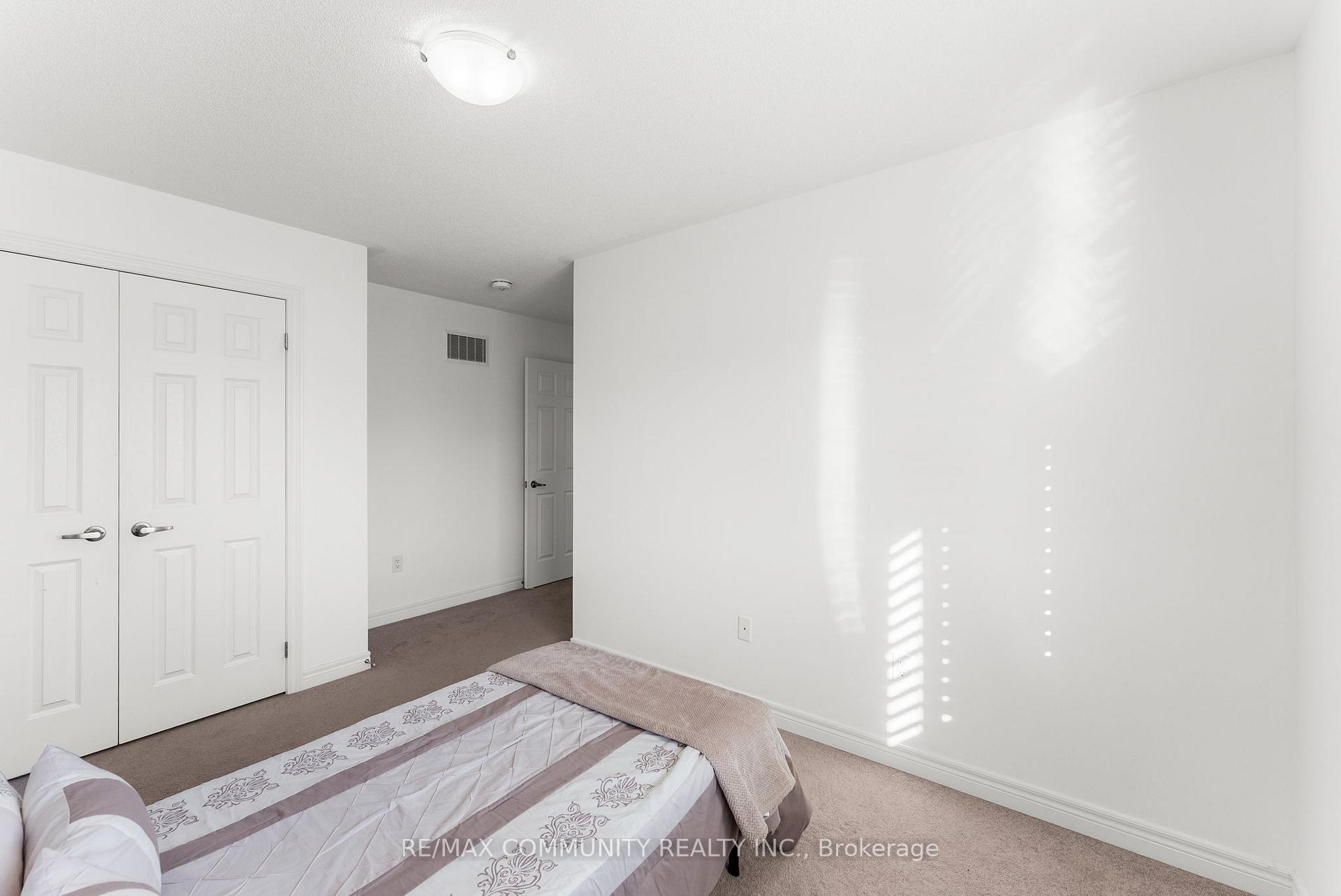 Photo 30 of 169 Auckland Drive, Whitby, Rural Whitby — HOMEH