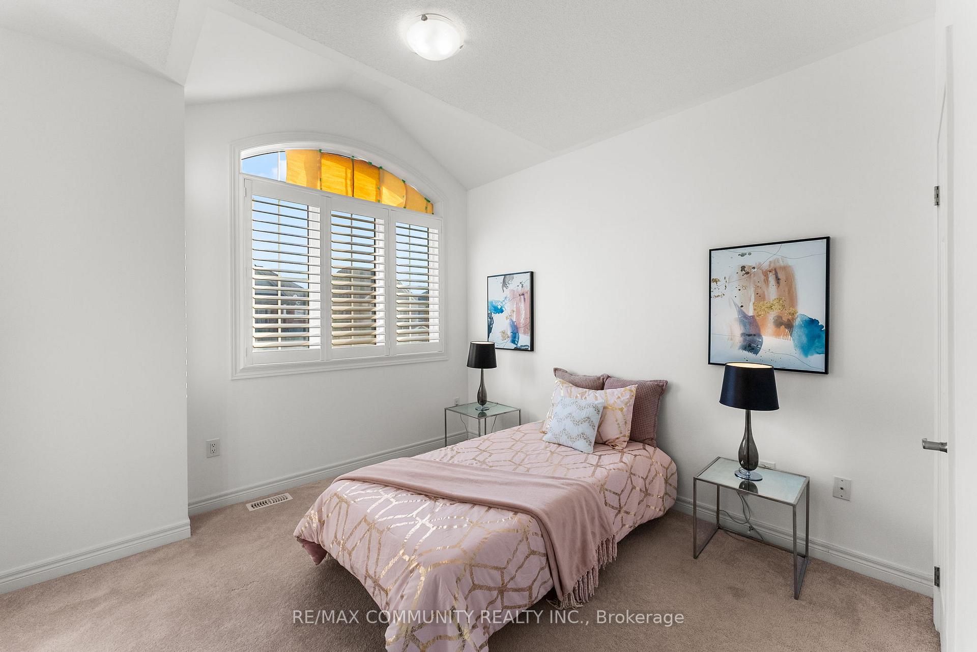 Photo 34 of 169 Auckland Drive, Whitby, Rural Whitby — HOMEH