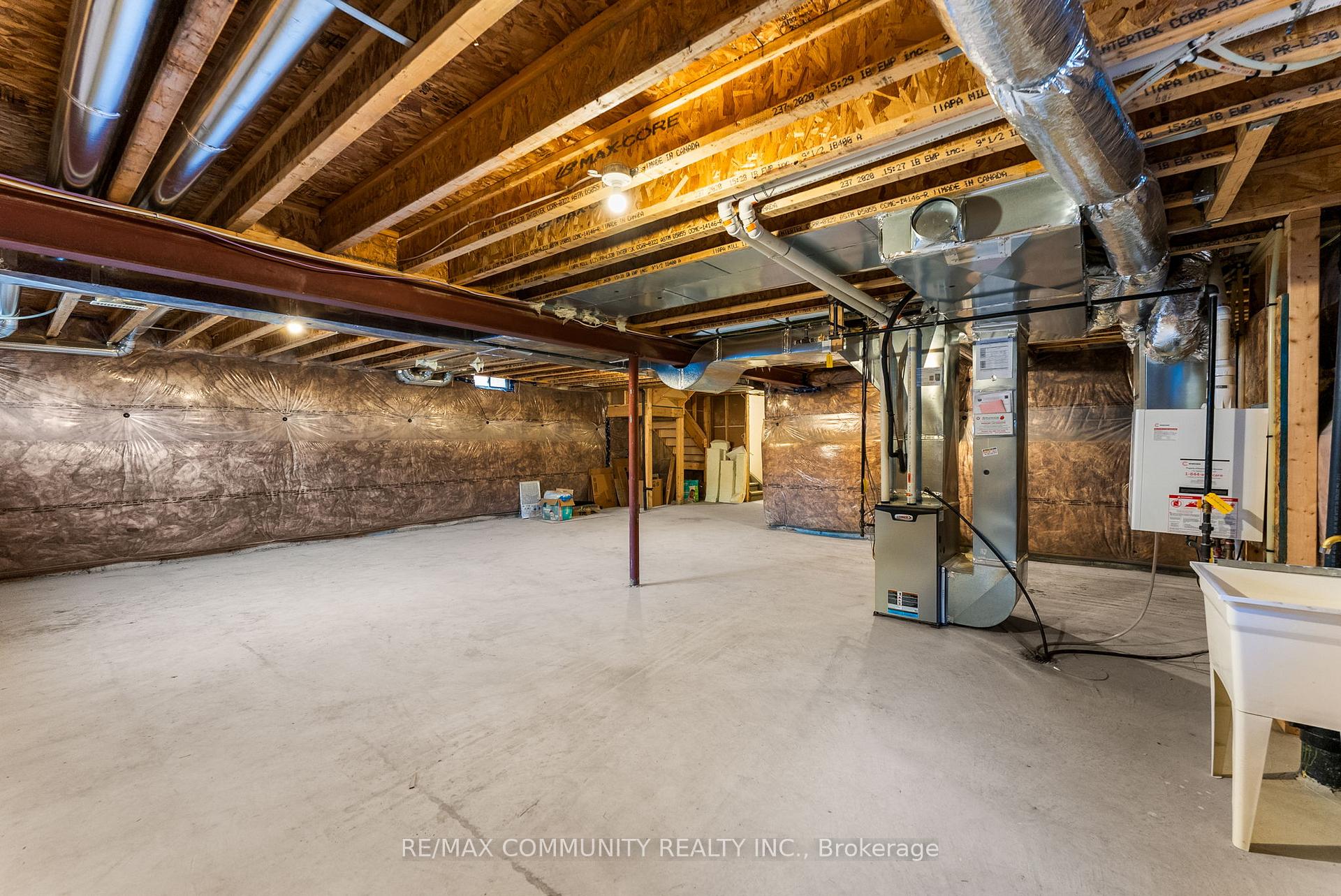 Photo 41 of 169 Auckland Drive, Whitby, Rural Whitby — HOMEH