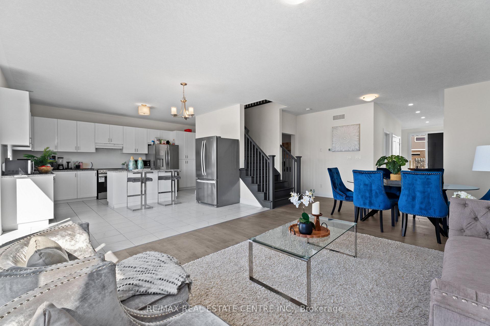 Photo 9 of 278 Raspberry Place, Waterloo — HOMEH